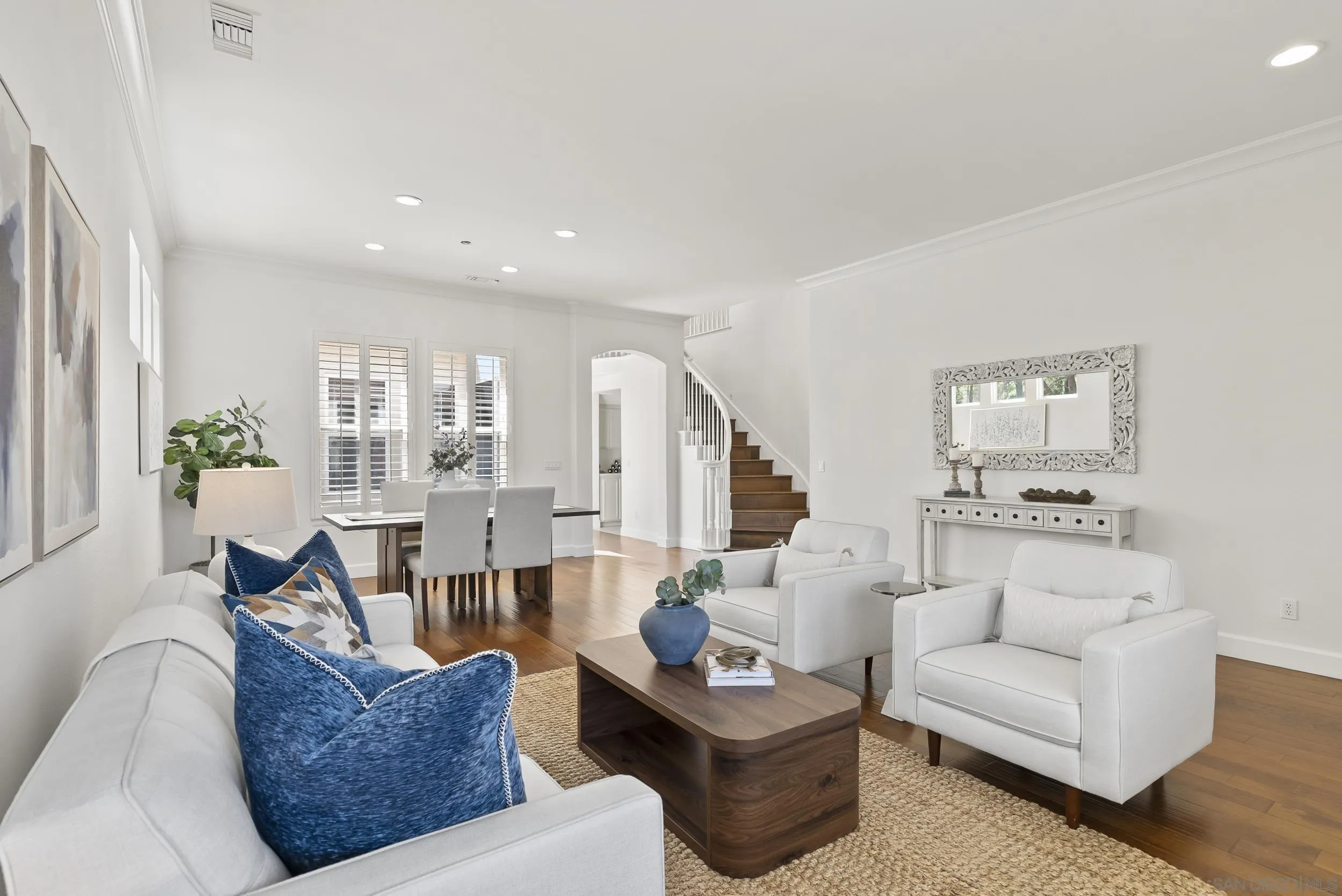 https://cdn.realtyfeed.com/cdn/127/260007526/1ca0de3c7396701f7efc03078c6e6d0b.webp