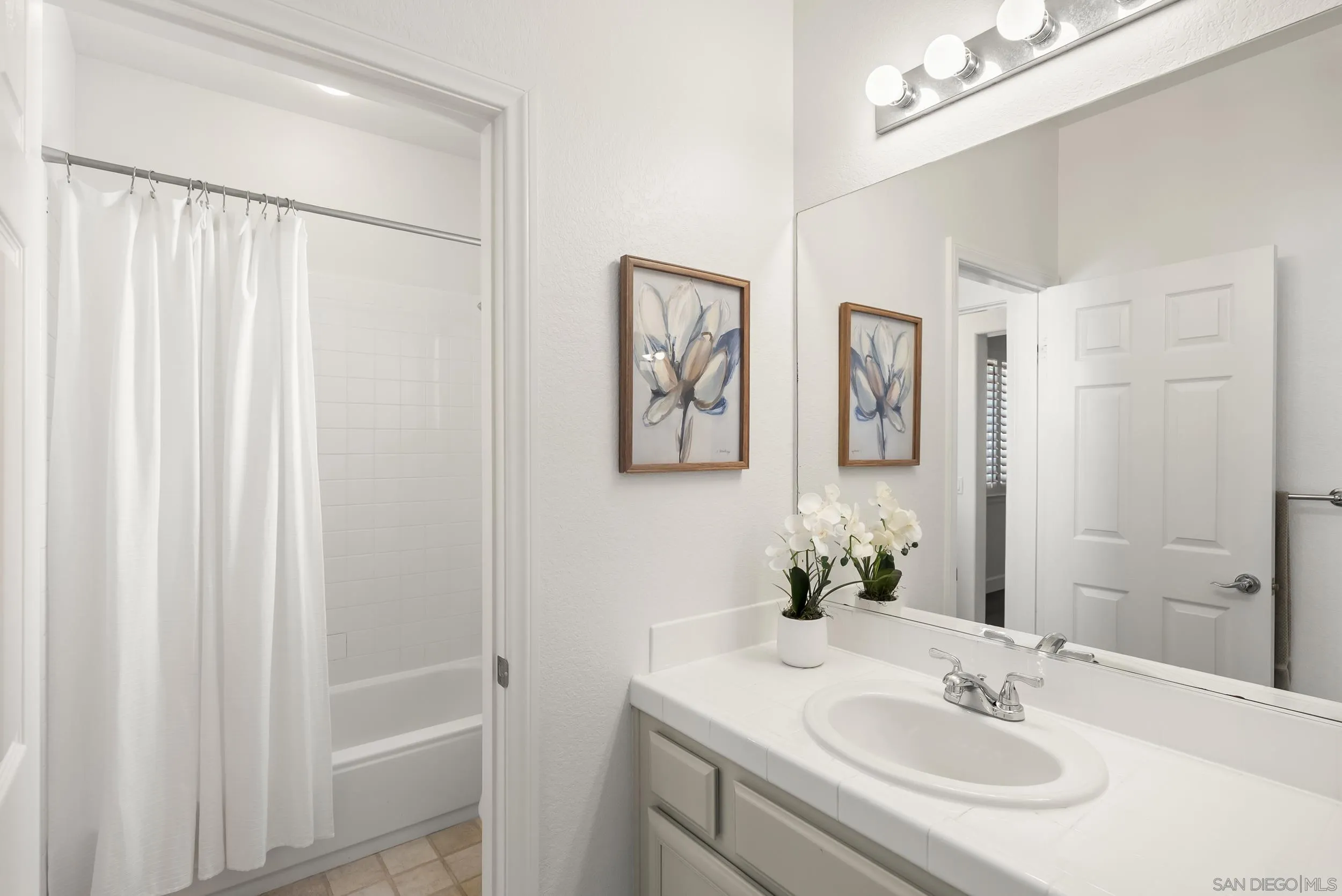 https://cdn.realtyfeed.com/cdn/127/260007526/24d3beb538760a52f9293e663fabd45e.webp