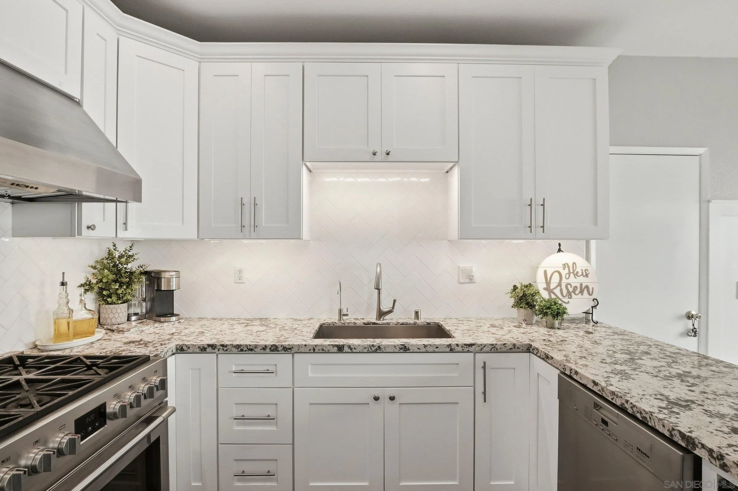 https://cdn.realtyfeed.com/cdn/127/260007532/6522f93d7462c250dc18610acfdc2d7a.webp