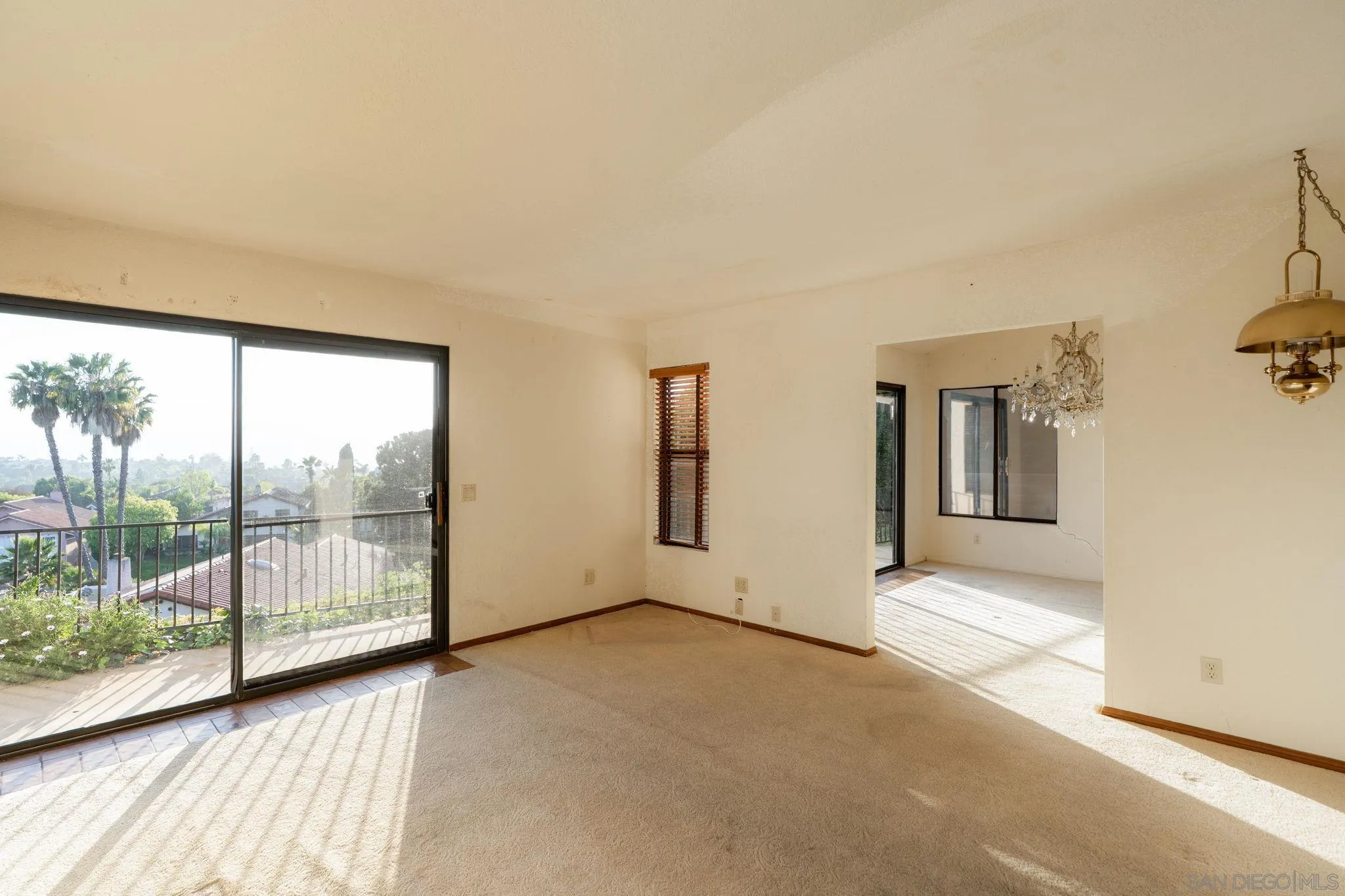 https://cdn.realtyfeed.com/cdn/127/260007537/9c47edd62e8ae06a123094da6107346a.webp