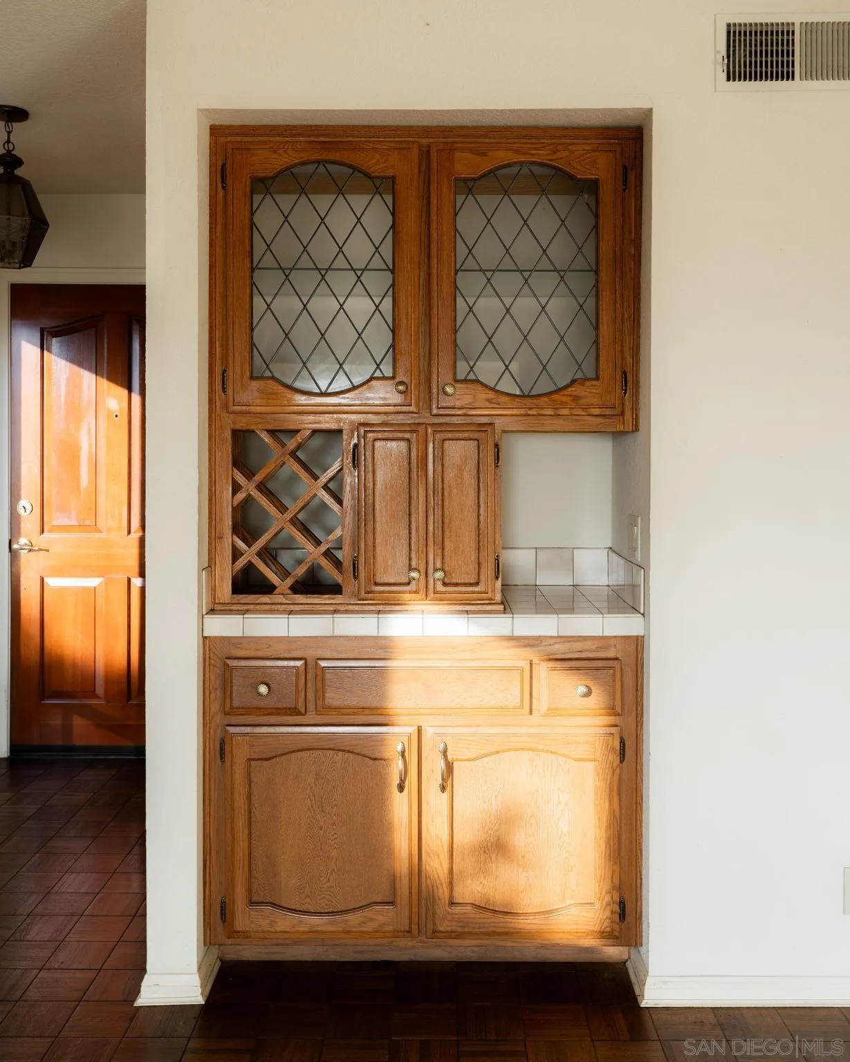 https://cdn.realtyfeed.com/cdn/127/260007537/d837fa565eff10769a52847514e9ecc8.webp