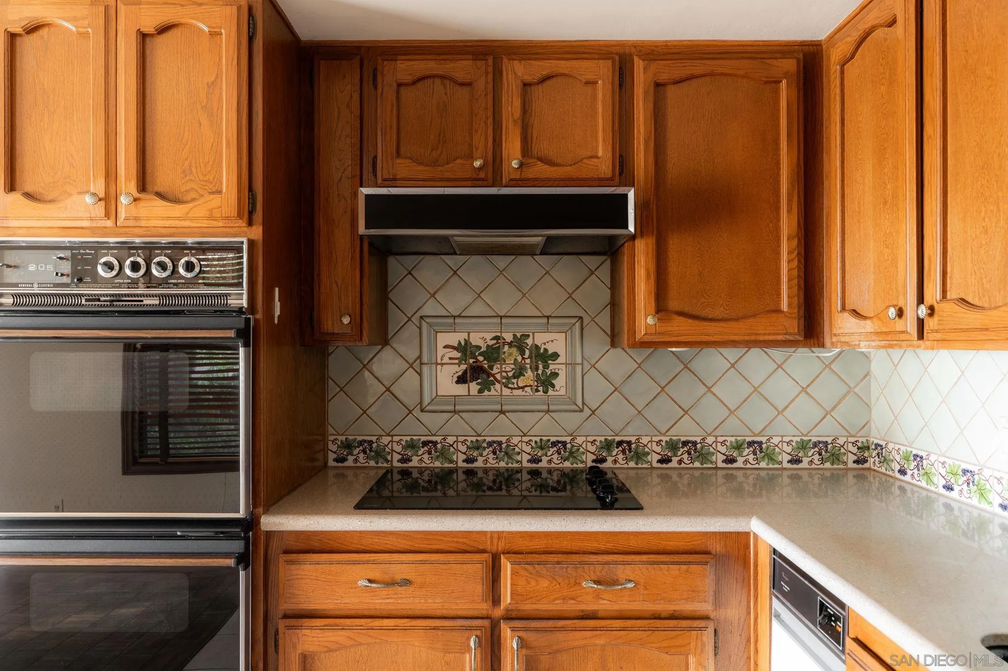 https://cdn.realtyfeed.com/cdn/127/260007537/d99e0401c339604ed54d0b3776c30a2a.webp