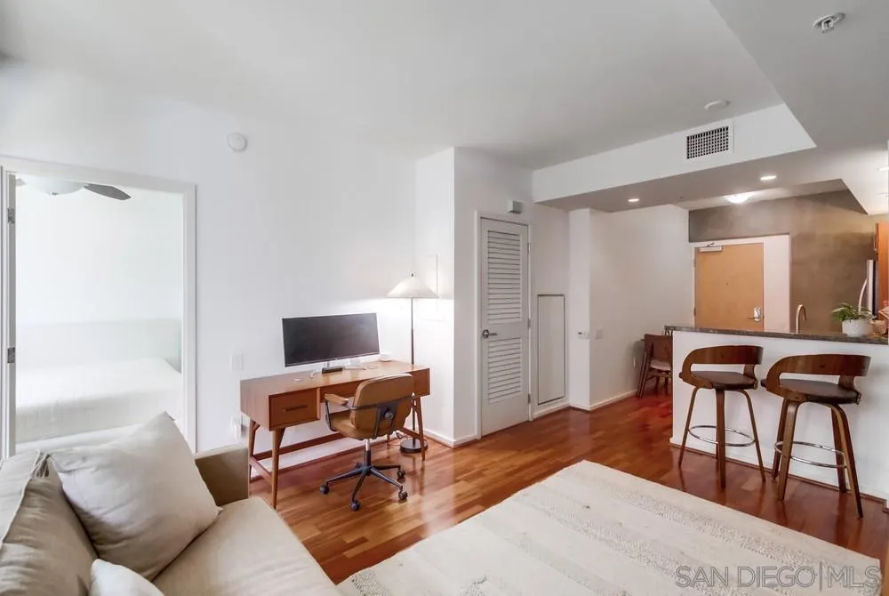 Photo #10: 260007541 Listing: Photo #10