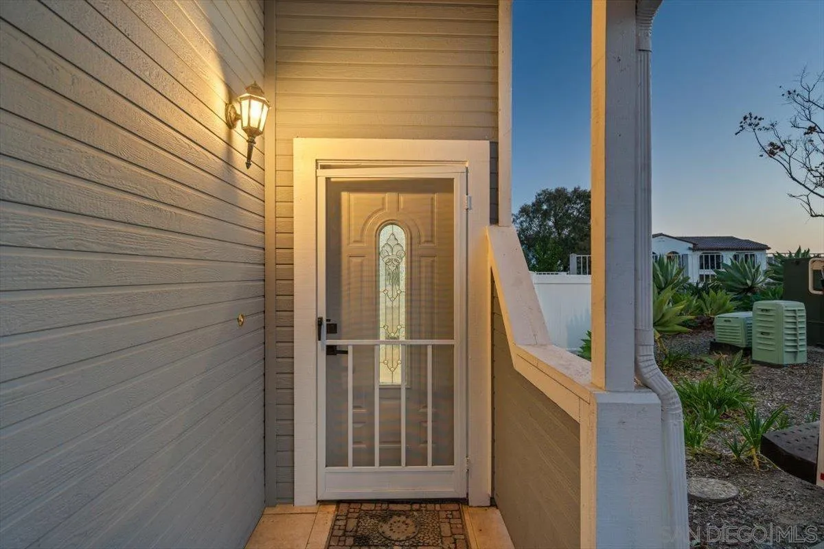 https://cdn.realtyfeed.com/cdn/127/260007542/258eb549437e9ad3aeb98aab9e0f4580.webp