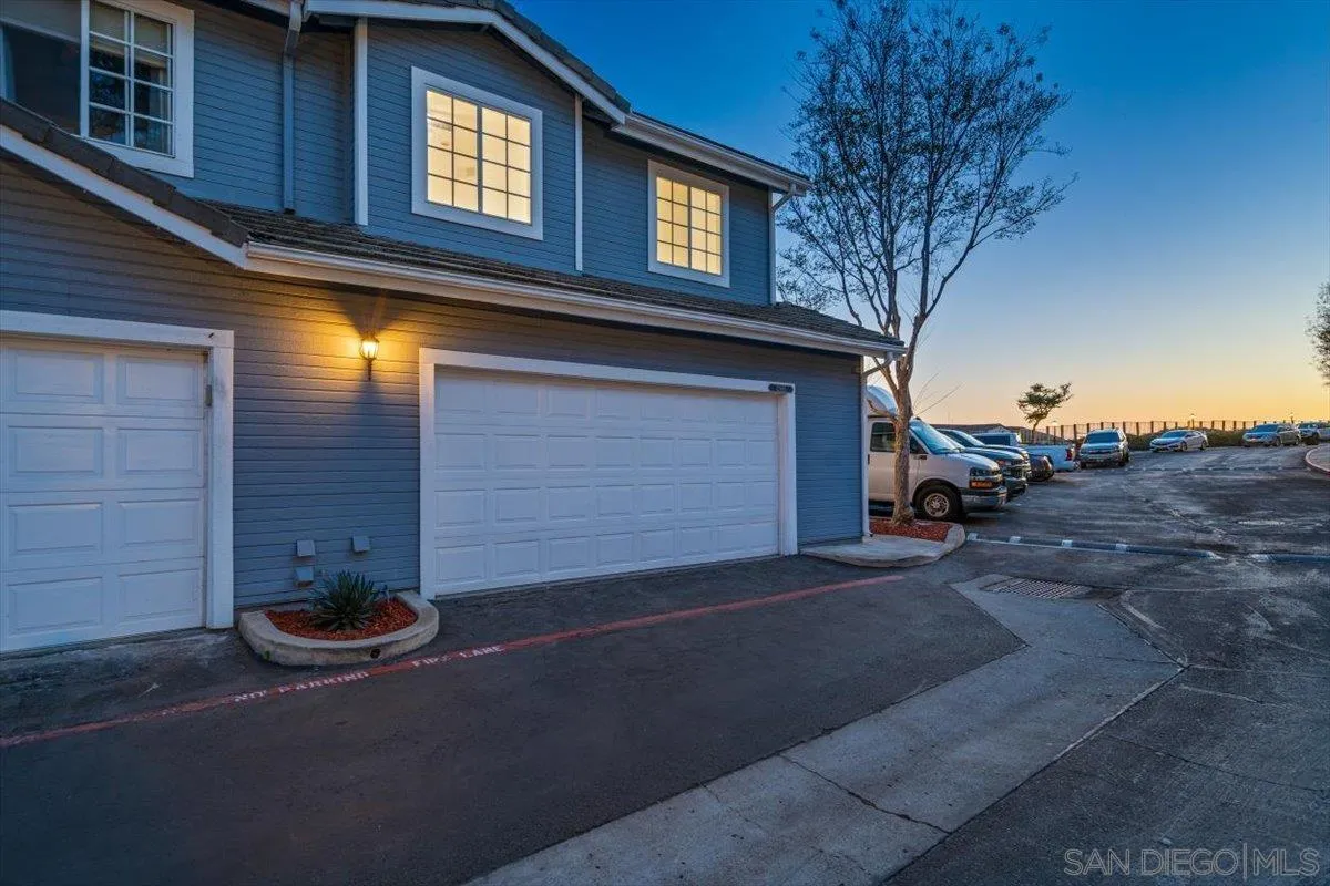 https://cdn.realtyfeed.com/cdn/127/260007542/2d673e4dc98055ee5cb5bdafa8b20549.webp