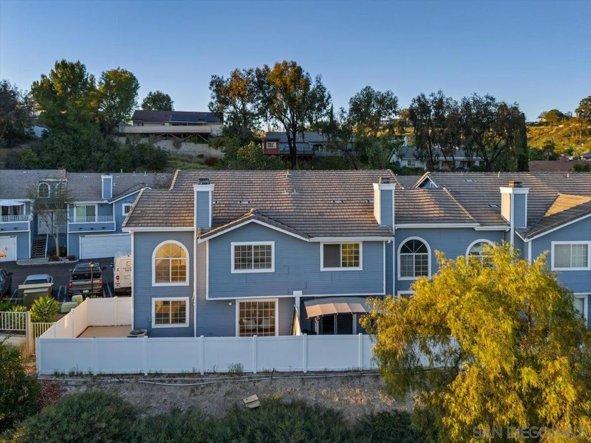 https://cdn.realtyfeed.com/cdn/127/260007542/50c3d1d19faa8f52326964927153a2dc.webp