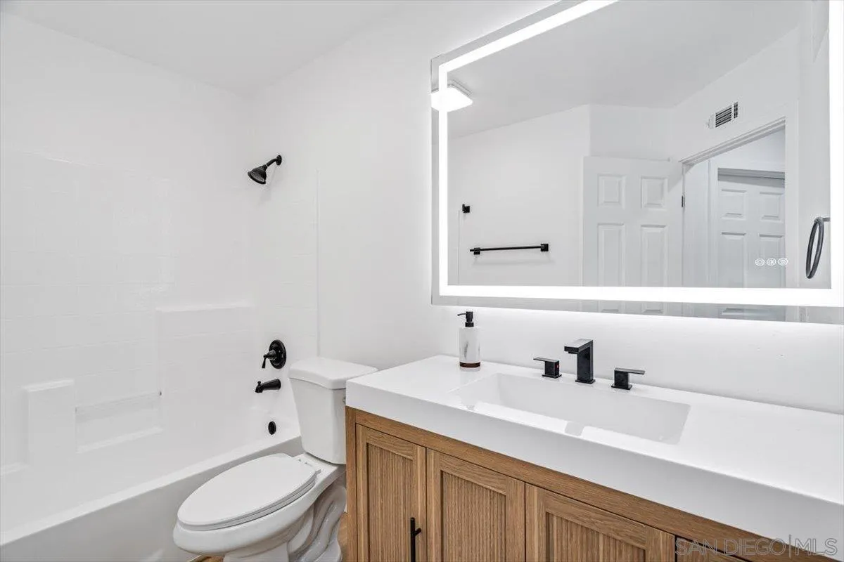 https://cdn.realtyfeed.com/cdn/127/260007542/5976446feacba7df42f0bc3f46db2971.webp