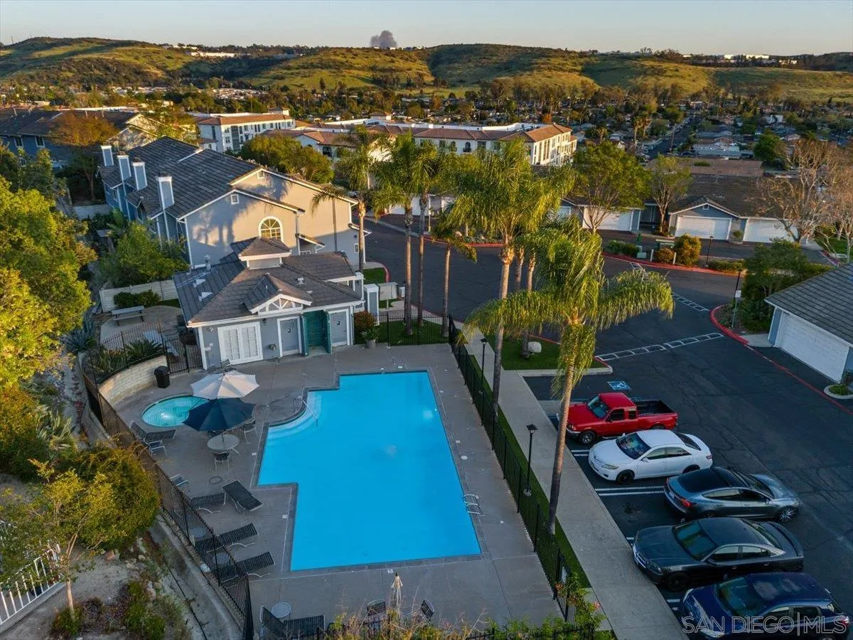 https://cdn.realtyfeed.com/cdn/127/260007542/7e93b79c08d2598704e77103264aee42.webp