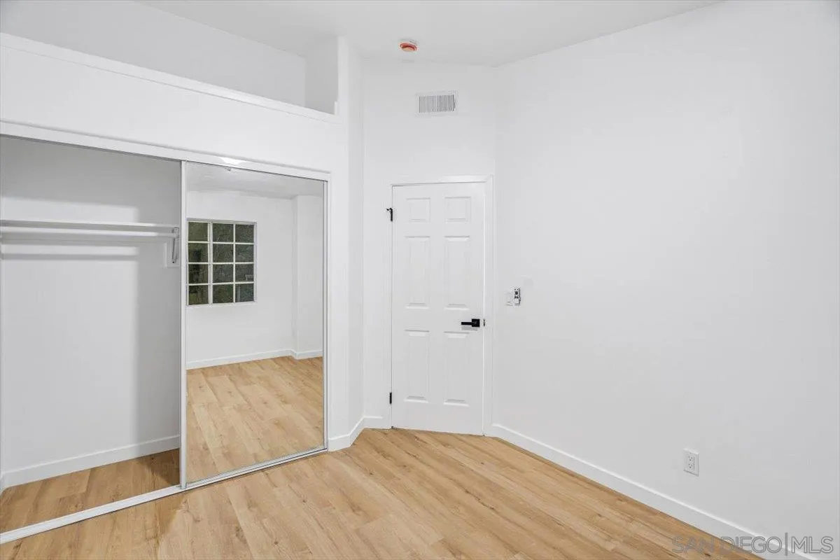 https://cdn.realtyfeed.com/cdn/127/260007542/b9475216abcb93c12a9162afad342d94.webp