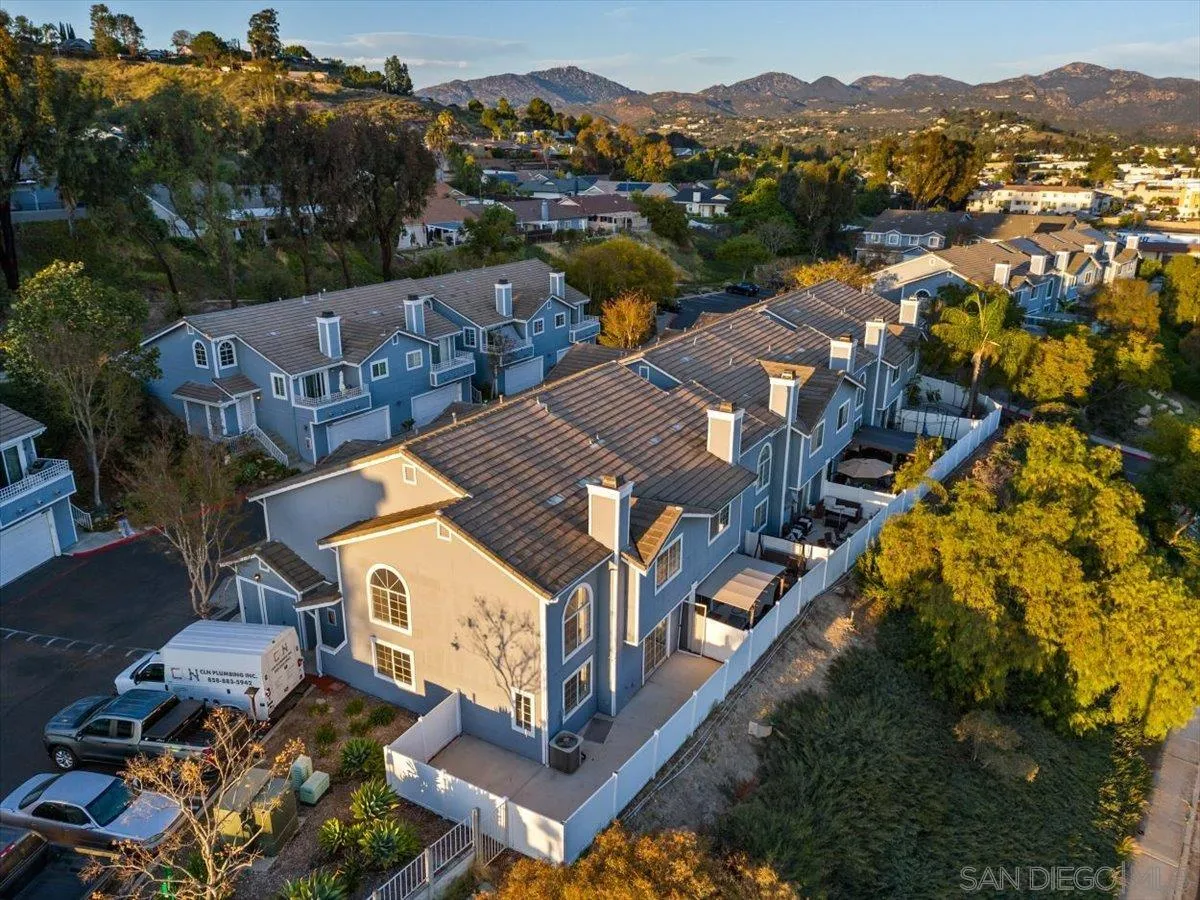https://cdn.realtyfeed.com/cdn/127/260007542/fcd120ba626c08df4d01c222a7dd6c12.webp