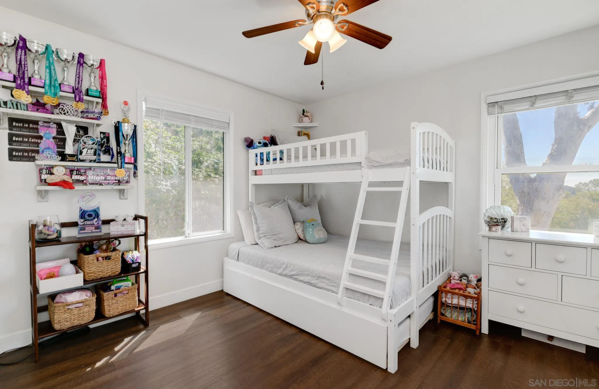 https://cdn.realtyfeed.com/cdn/127/260007543/6c92386d1de5717a1c2929bf44f58bd4.webp