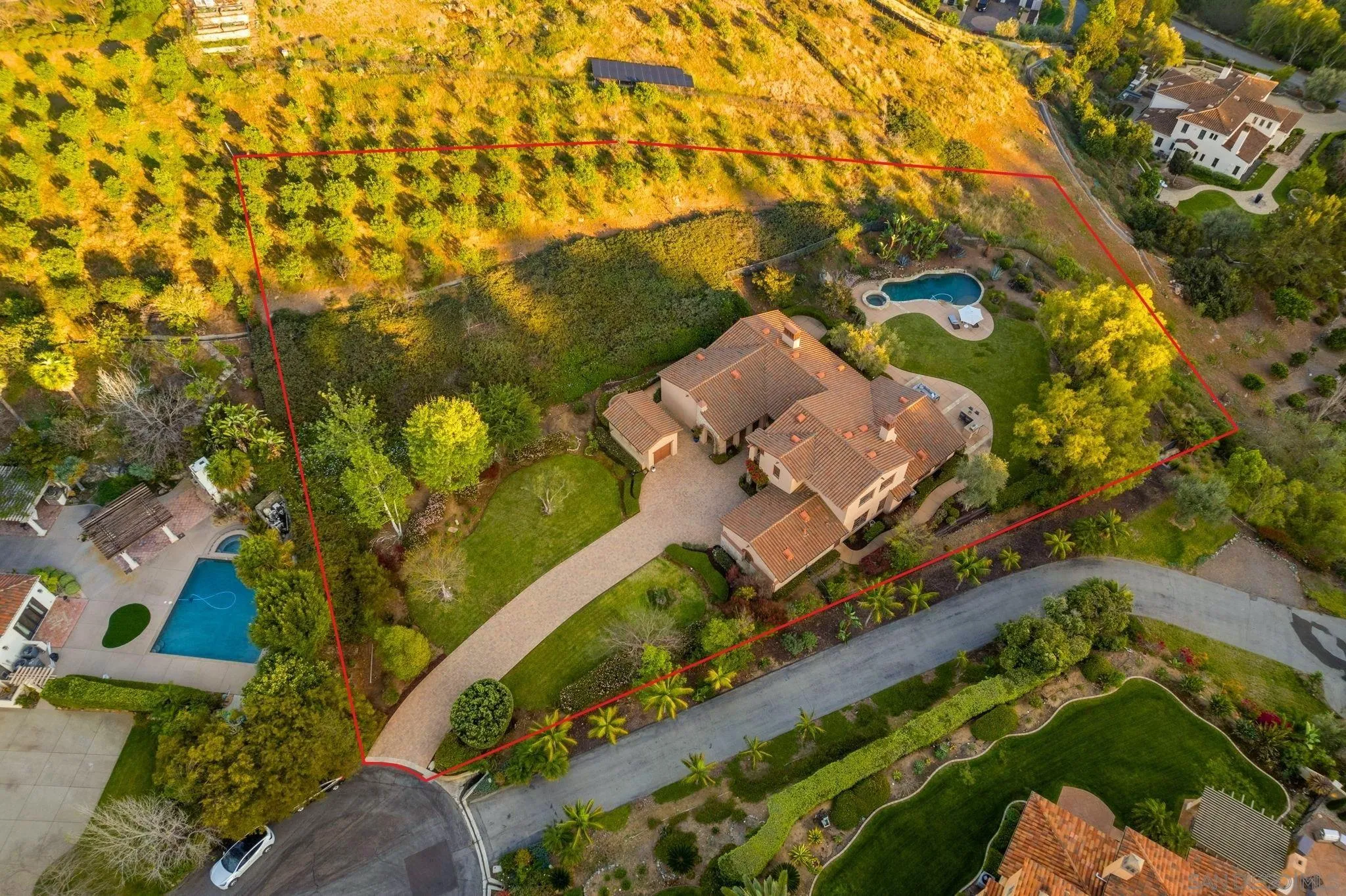 https://cdn.realtyfeed.com/cdn/127/260007547/289fca038f4f74999cb92ef82f50dcd2.webp