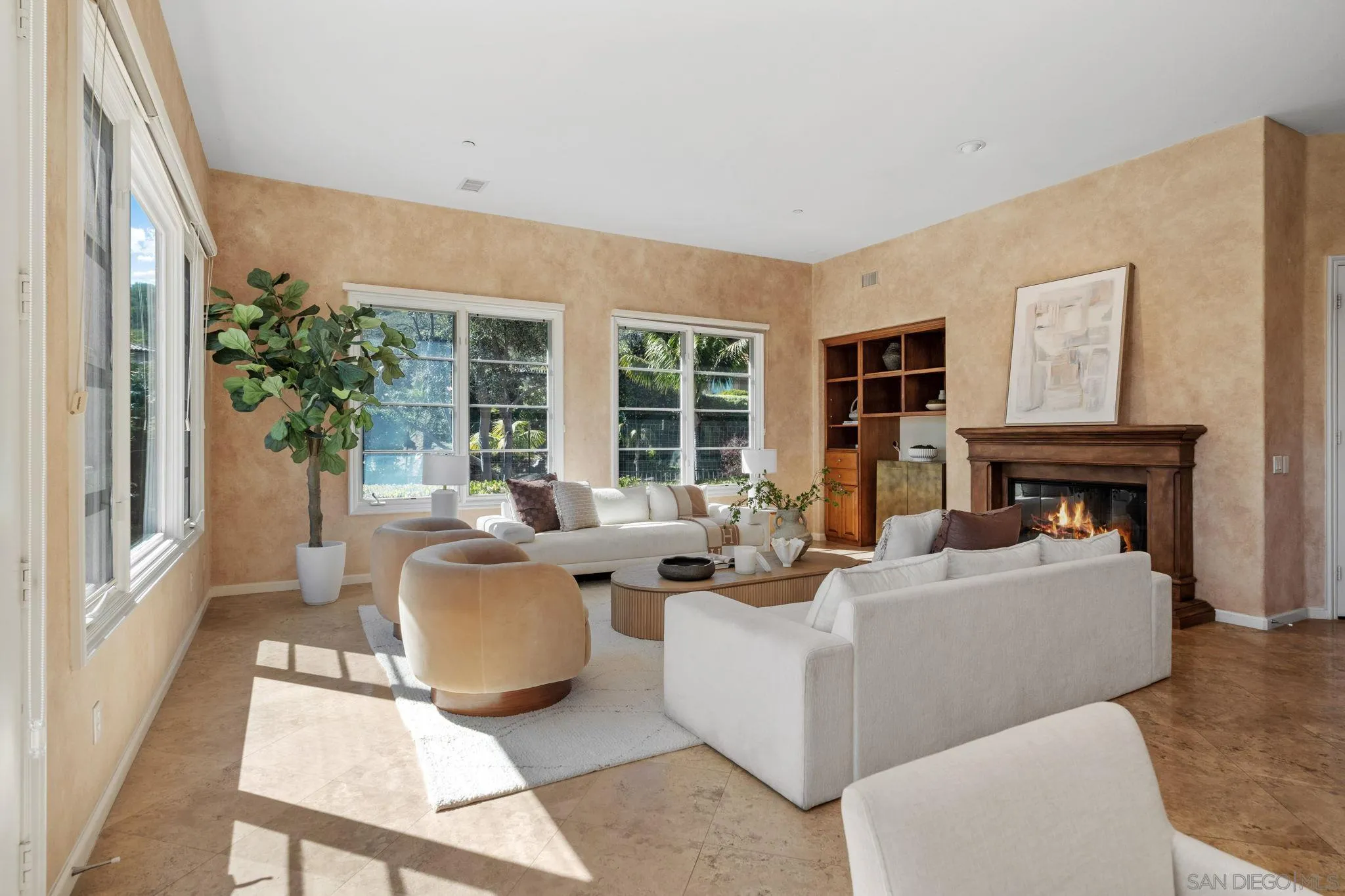 https://cdn.realtyfeed.com/cdn/127/260007547/7068f8d0c0f709985b570ab7252bab1c.webp