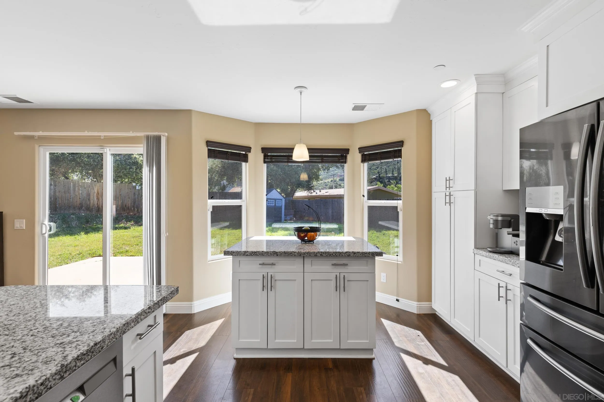 https://cdn.realtyfeed.com/cdn/127/260007548/0773c7770ce0f0e86f4a32be13345dea.webp