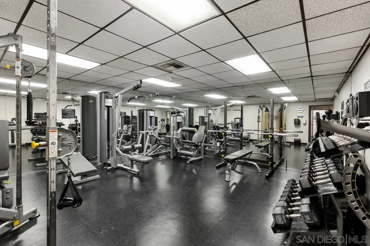 https://cdn.realtyfeed.com/cdn/127/260007549/0aa8f7392688e4a13d3caeed5dbcc445.webp