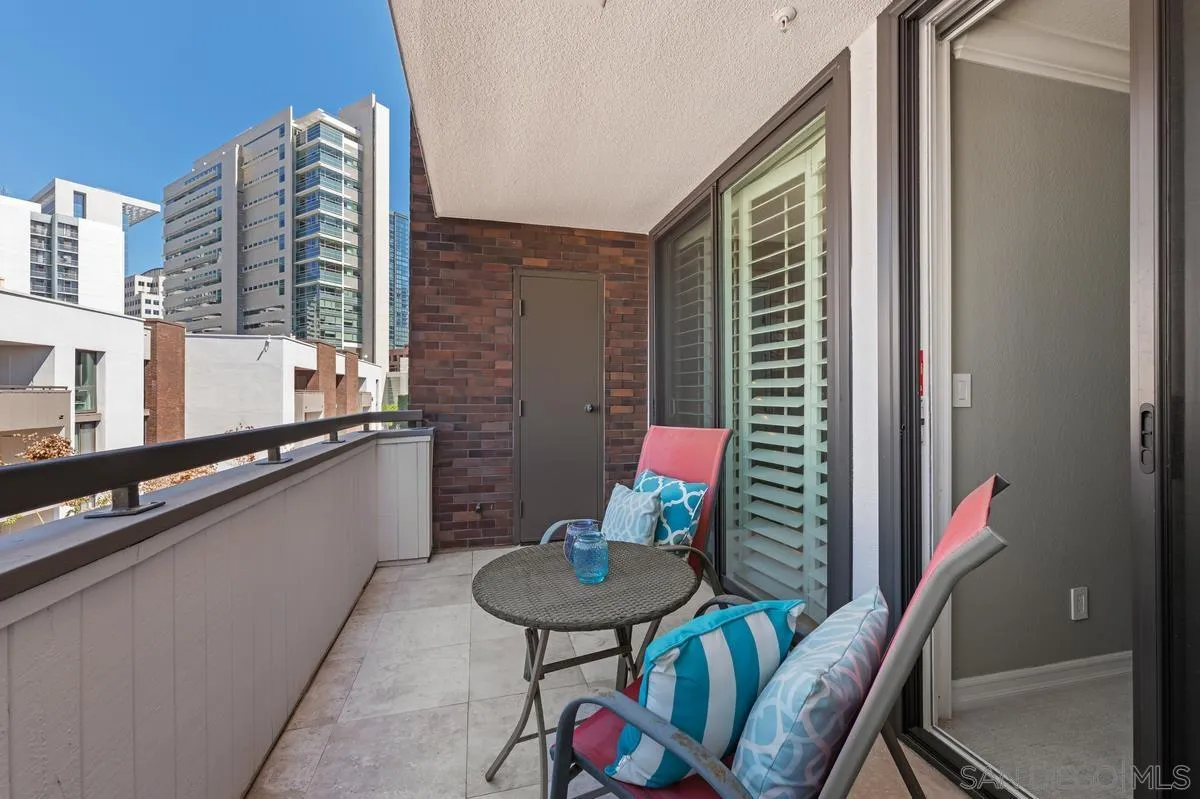 https://cdn.realtyfeed.com/cdn/127/260007549/2458cb9a0b1b8a520df109d9acc49088.webp