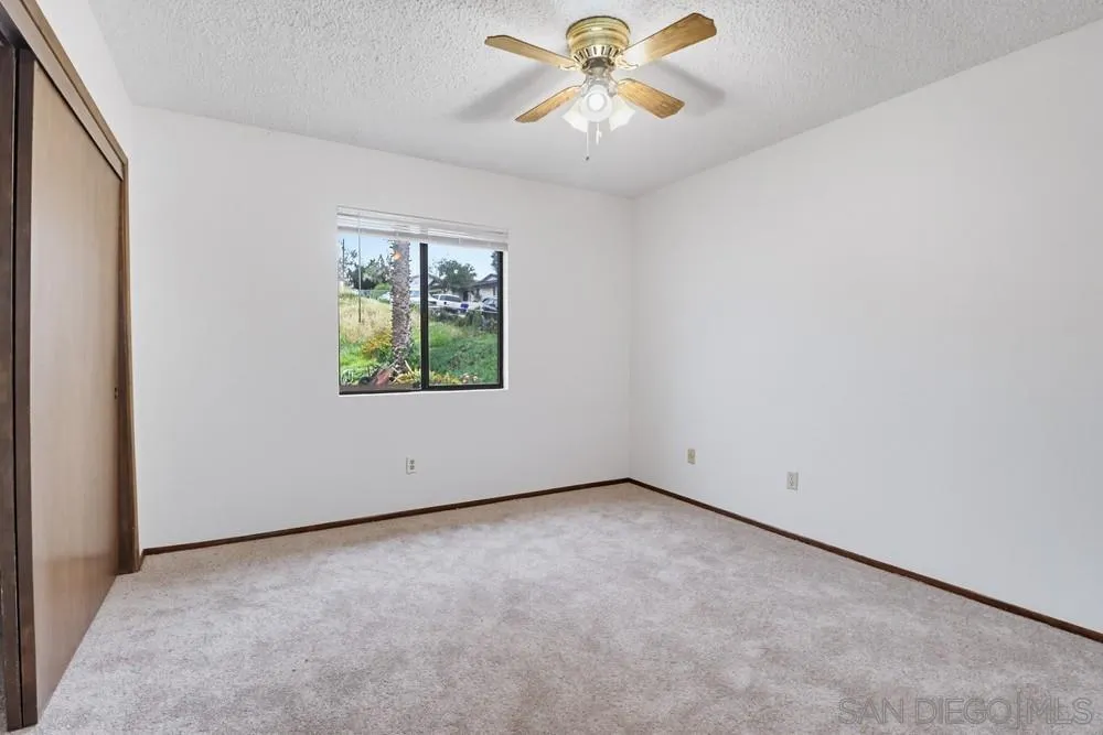 https://cdn.realtyfeed.com/cdn/127/260007557/a7aae31475bd48292f4d63140e8e658b.webp