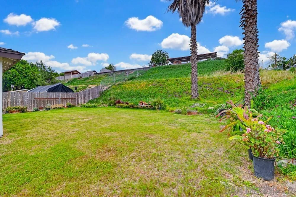 https://cdn.realtyfeed.com/cdn/127/260007557/c11d4e38d5afc693b4db941324776e7d.webp