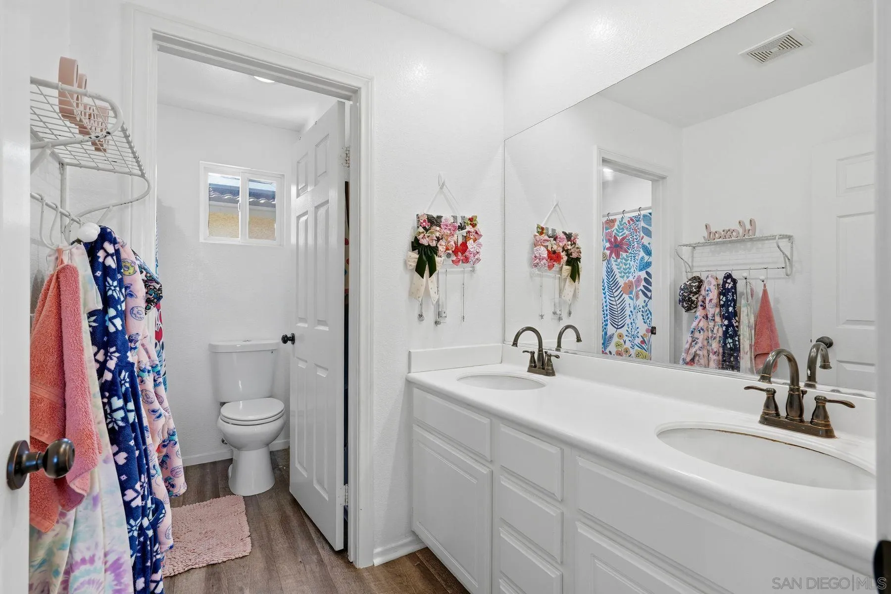 https://cdn.realtyfeed.com/cdn/127/260007562/56a6ddd0fd05ad4628a56c9da3fdbe82.webp