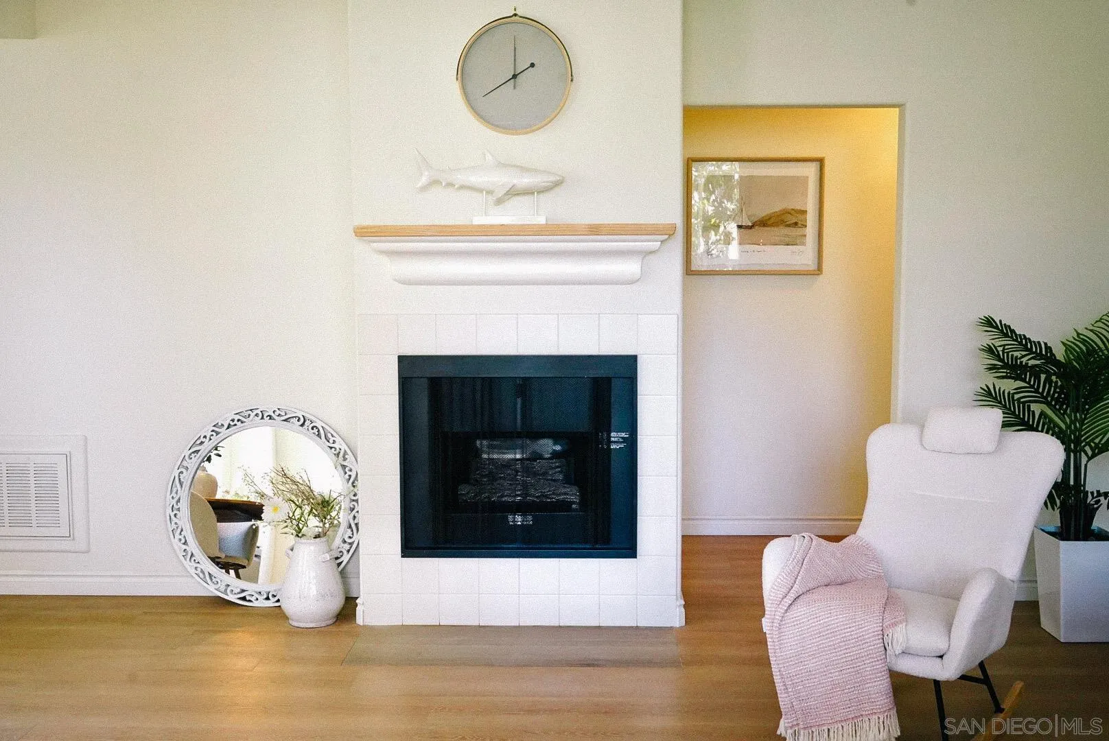 https://cdn.realtyfeed.com/cdn/127/260007571/4df386751147d45bb8d827c4616c5932.webp