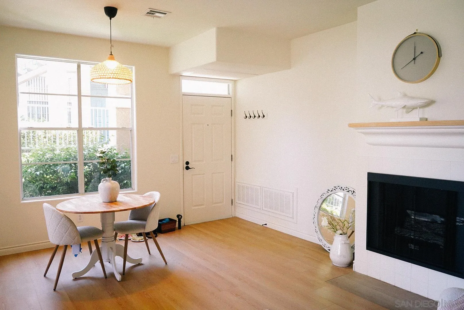 Photo #4: 260007571 Listing: Photo #4