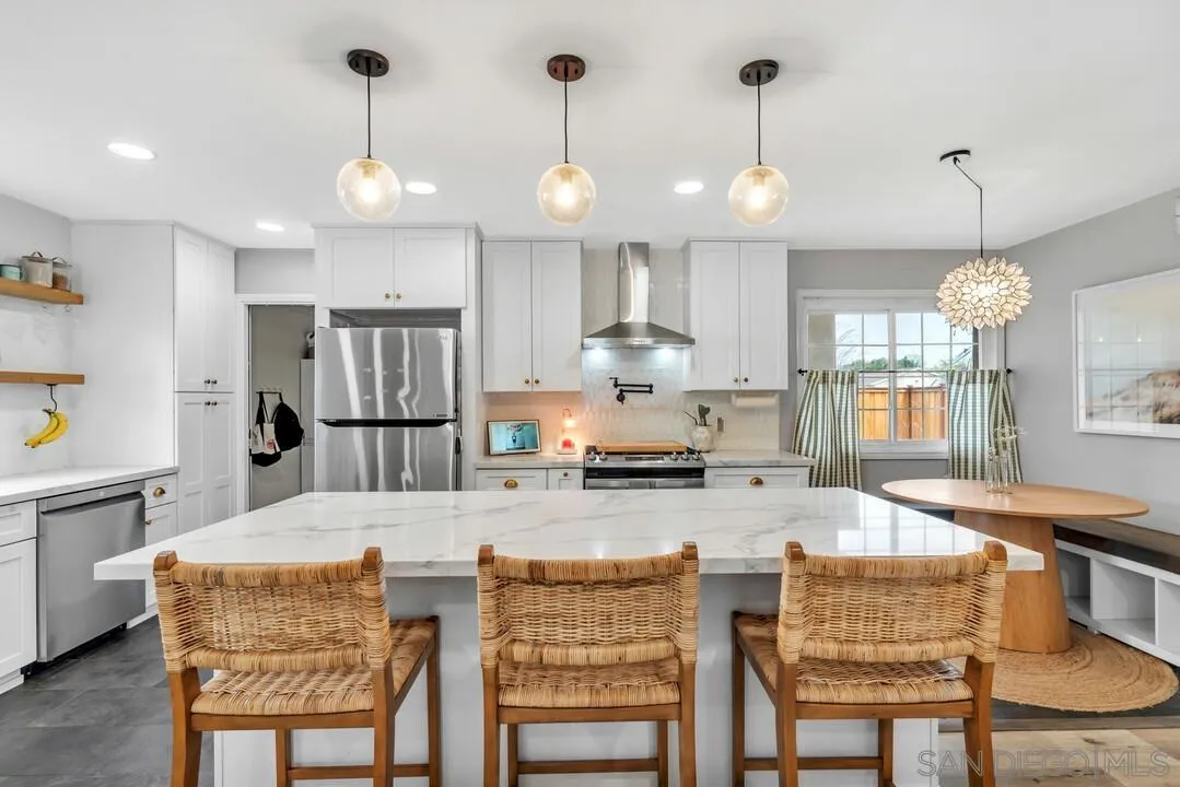 https://cdn.realtyfeed.com/cdn/127/260007572/1a8f03f0c46a1abd7f73aae6f10793e3.webp