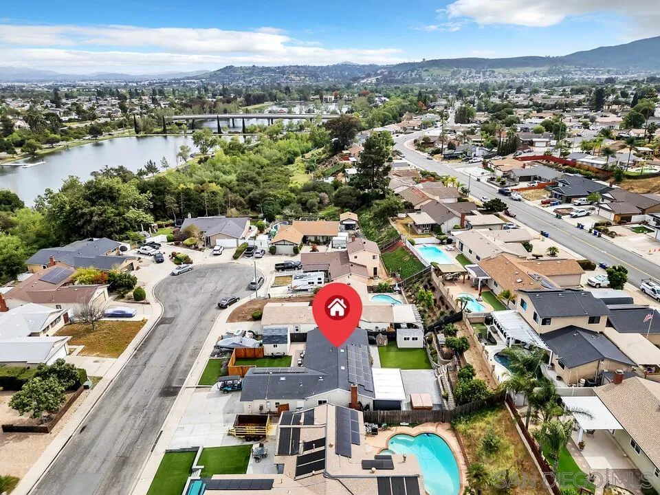 https://cdn.realtyfeed.com/cdn/127/260007572/f0c7c5beb289ca325b43e65924c00d32.webp