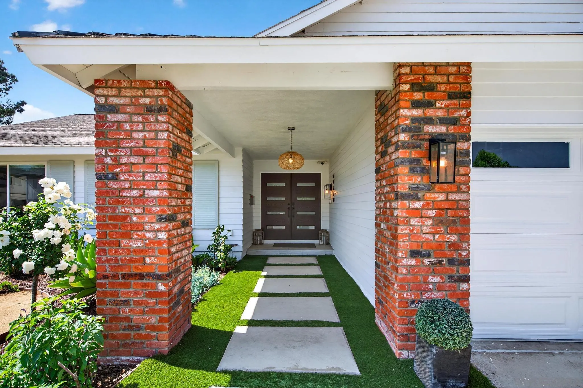 https://cdn.realtyfeed.com/cdn/127/260007579/b437e0e9aa9687f2a46849252a869e42.webp