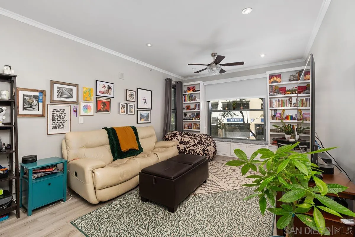 https://cdn.realtyfeed.com/cdn/127/260007581/4c7cb0f6fe69674fb6adf435374ed4bd.webp
