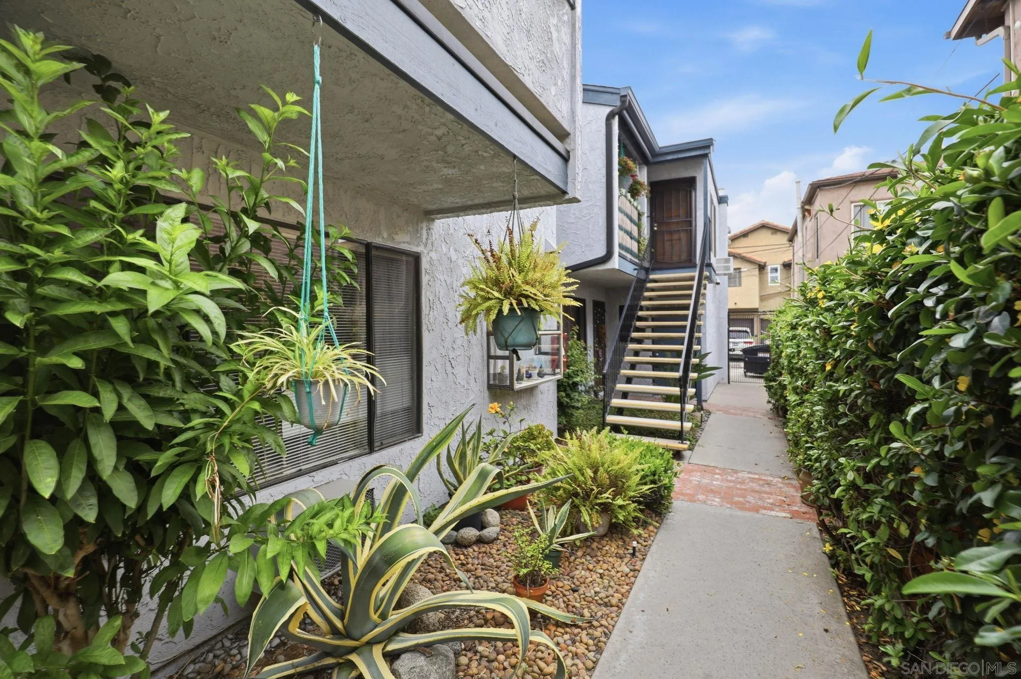 https://cdn.realtyfeed.com/cdn/127/260007584/4c352a2a9927472ffe5071dc78329de4.webp