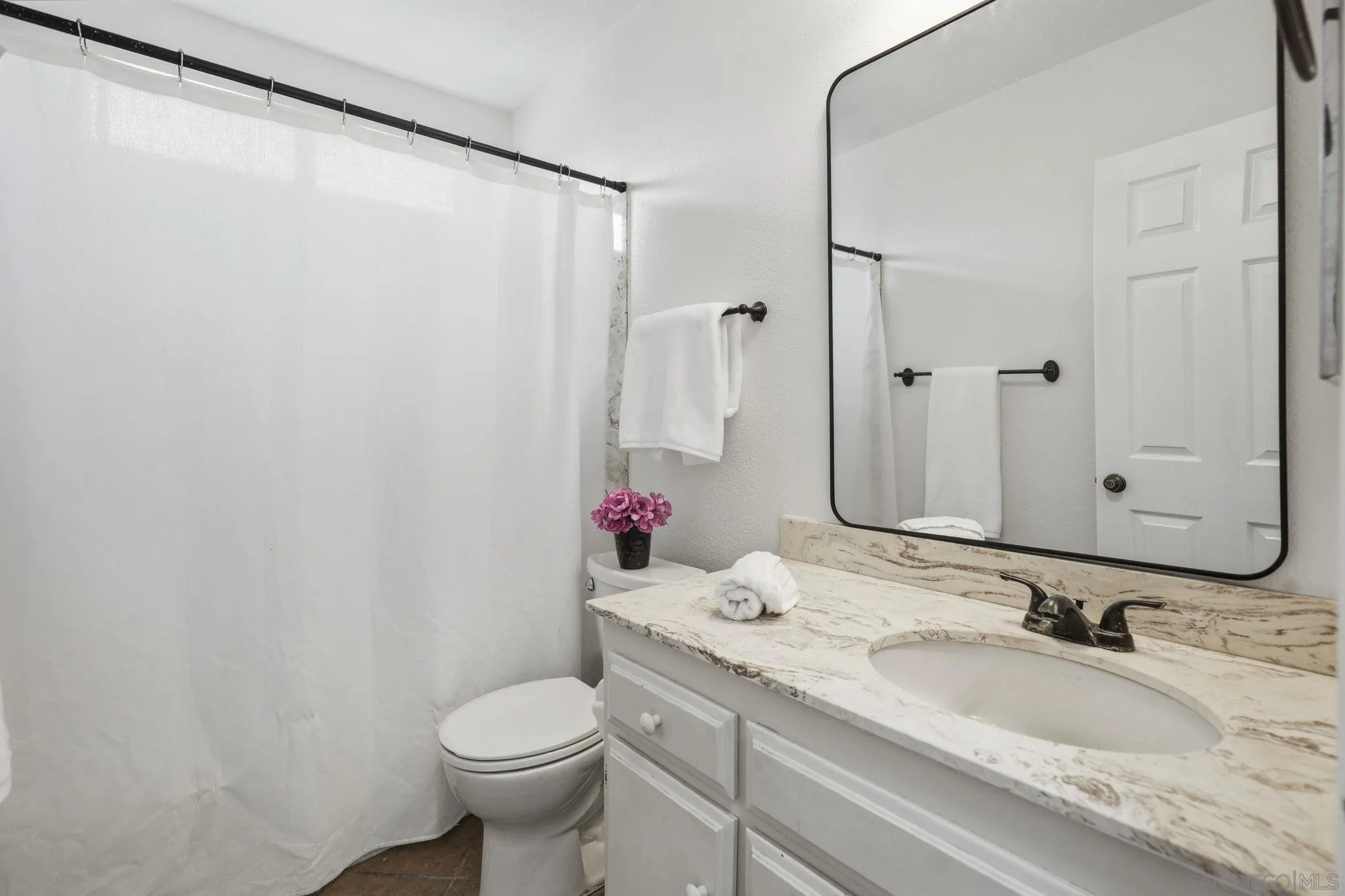 https://cdn.realtyfeed.com/cdn/127/260007584/8741b4e3d2362ea268f480ad3b9cf99a.webp