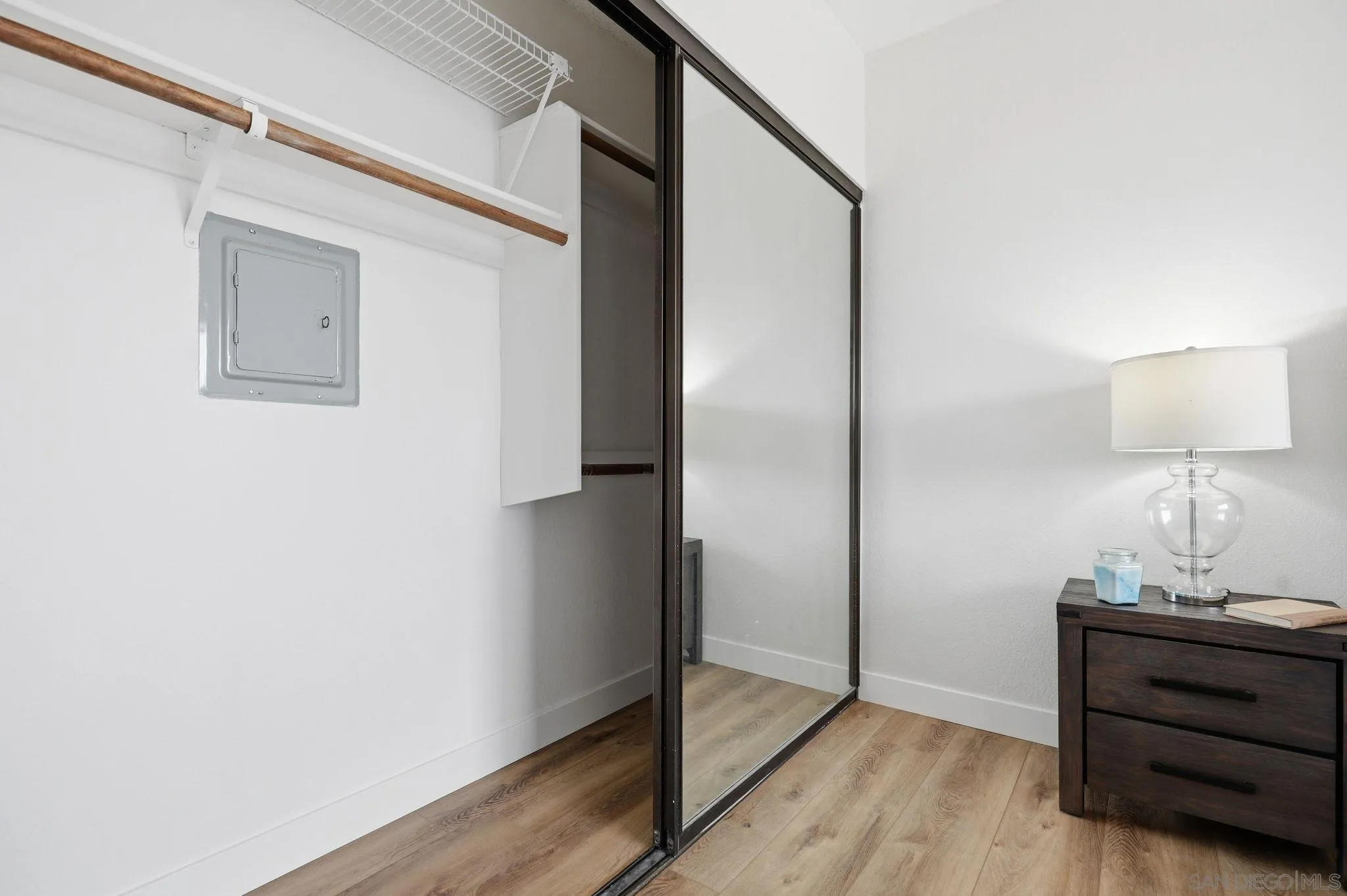 https://cdn.realtyfeed.com/cdn/127/260007584/8a64fbbc2c3287cd20826a7142699c24.webp