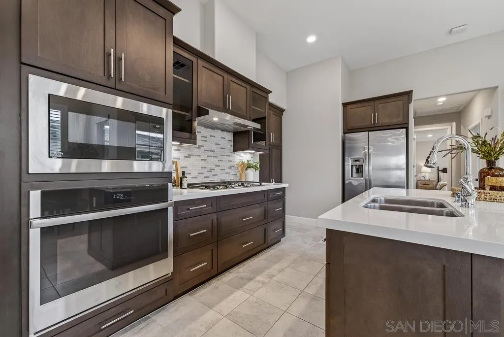 Photo #12: 260007585 Listing: Photo #12