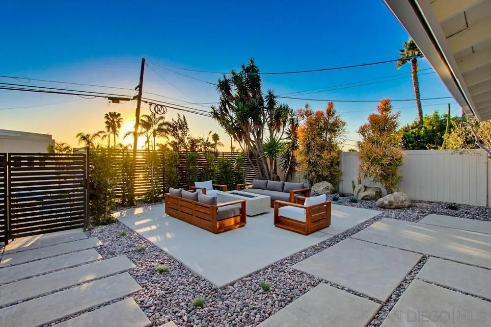 https://cdn.realtyfeed.com/cdn/127/260007592/1974aaf10057b16f5ca7d20617ae2a84.webp
