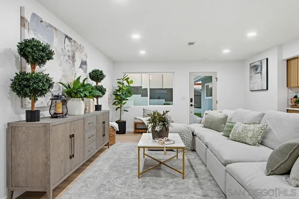 https://cdn.realtyfeed.com/cdn/127/260007592/2b1e92ce5fe7fb279ba7de6b1f22b2b8.webp