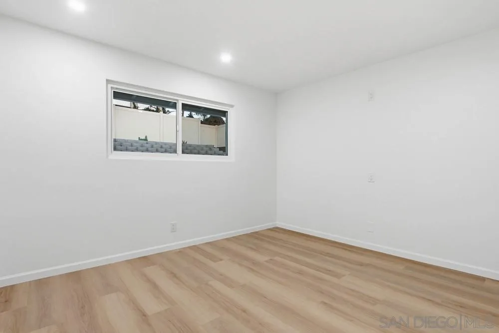 https://cdn.realtyfeed.com/cdn/127/260007592/d332629456b34ada0ce3e1feabad67bb.webp