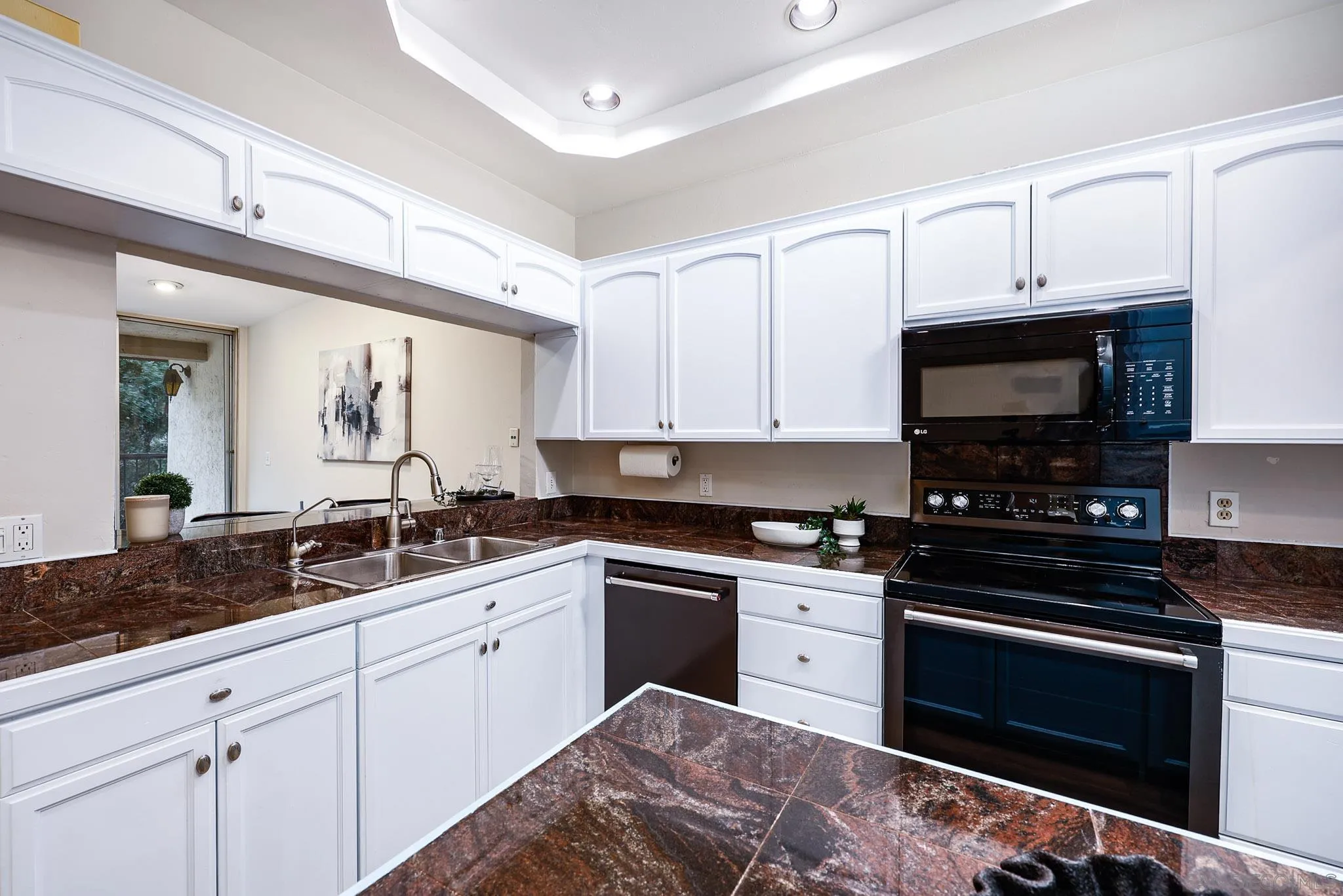 https://cdn.realtyfeed.com/cdn/127/260007603/2583e0578e0d644a400848809389457e.webp