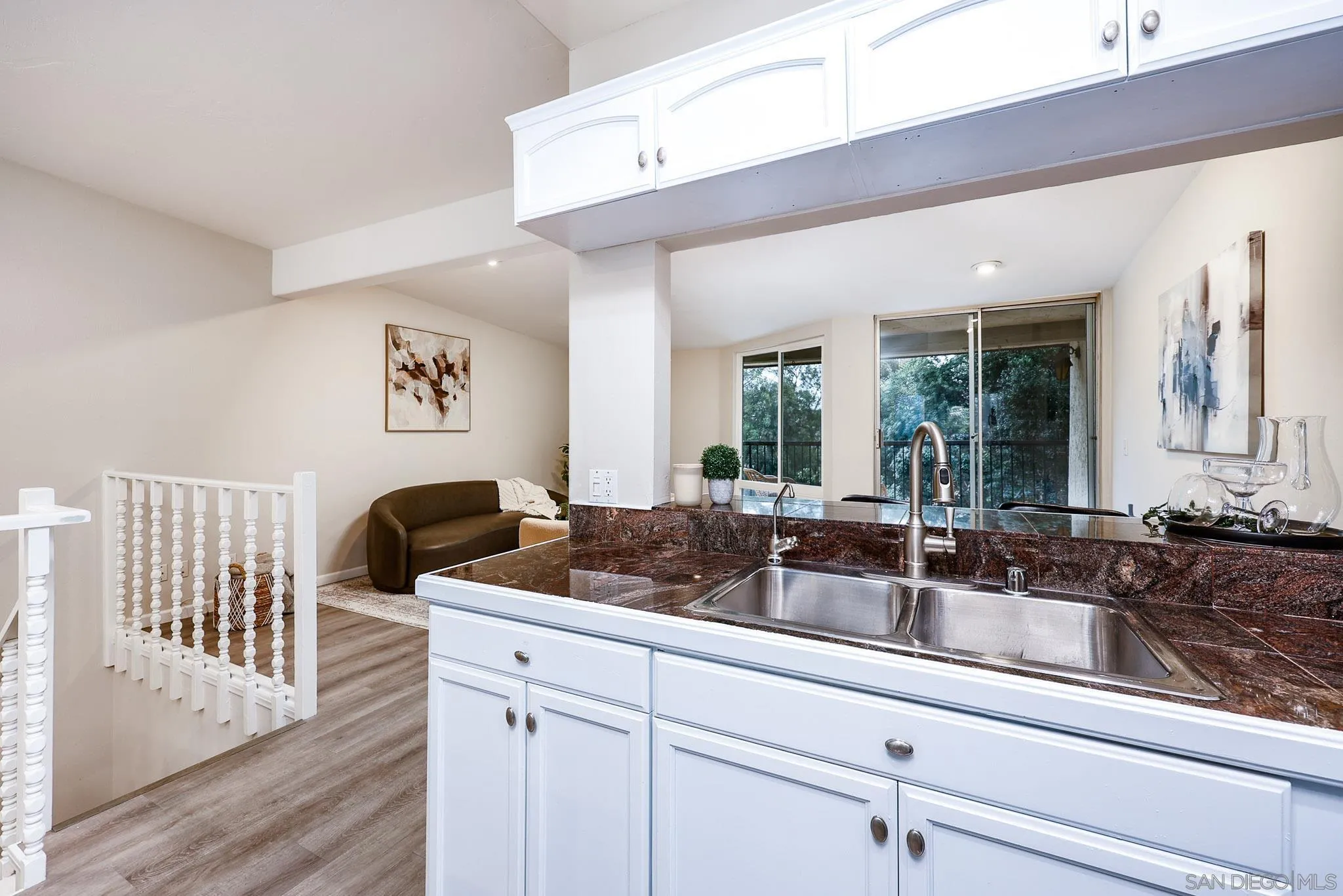 https://cdn.realtyfeed.com/cdn/127/260007603/68e91d89837571eeba418cf69fc18527.webp