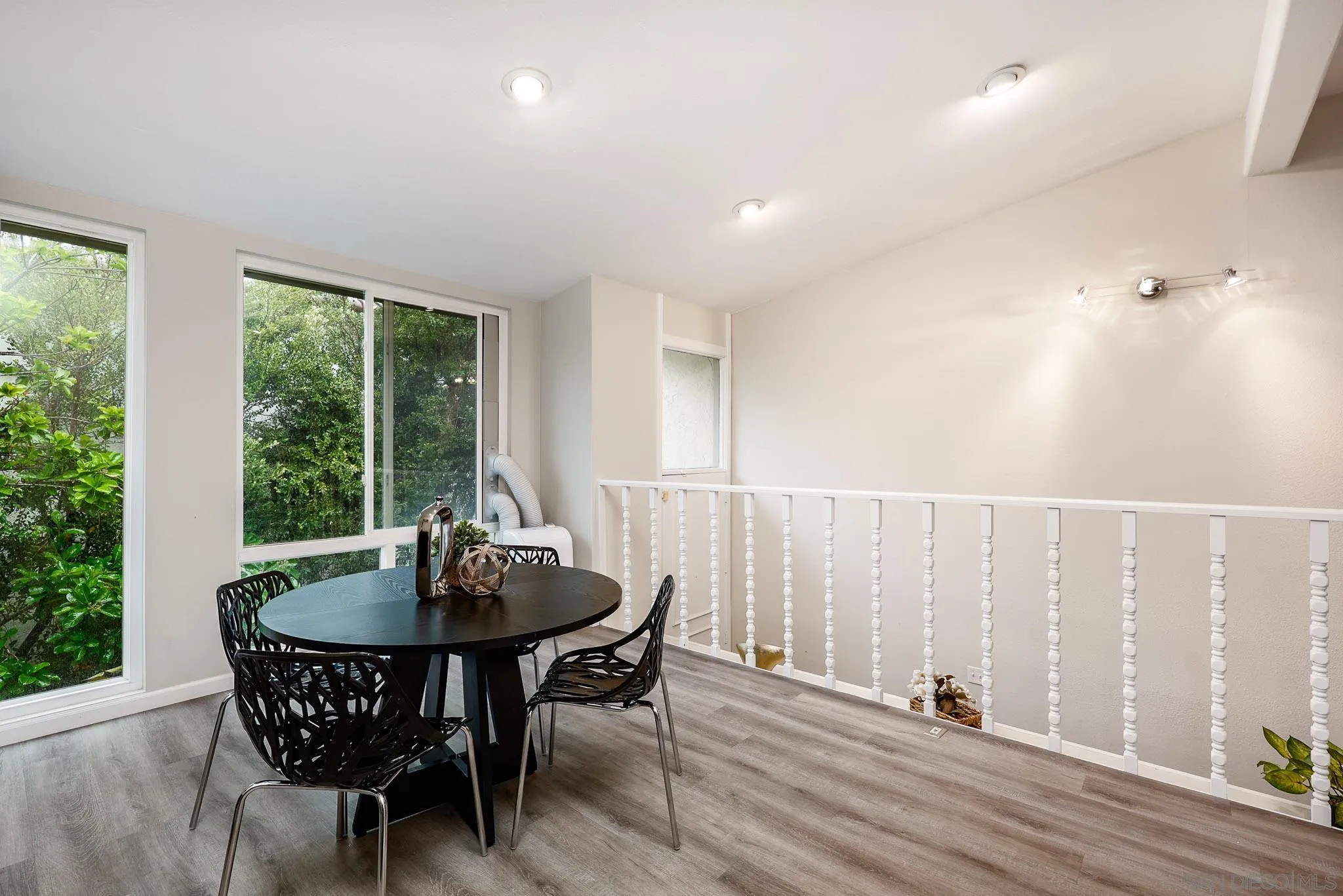 https://cdn.realtyfeed.com/cdn/127/260007603/cd3bceab5a6655edc20e0f3a2db0da6e.webp