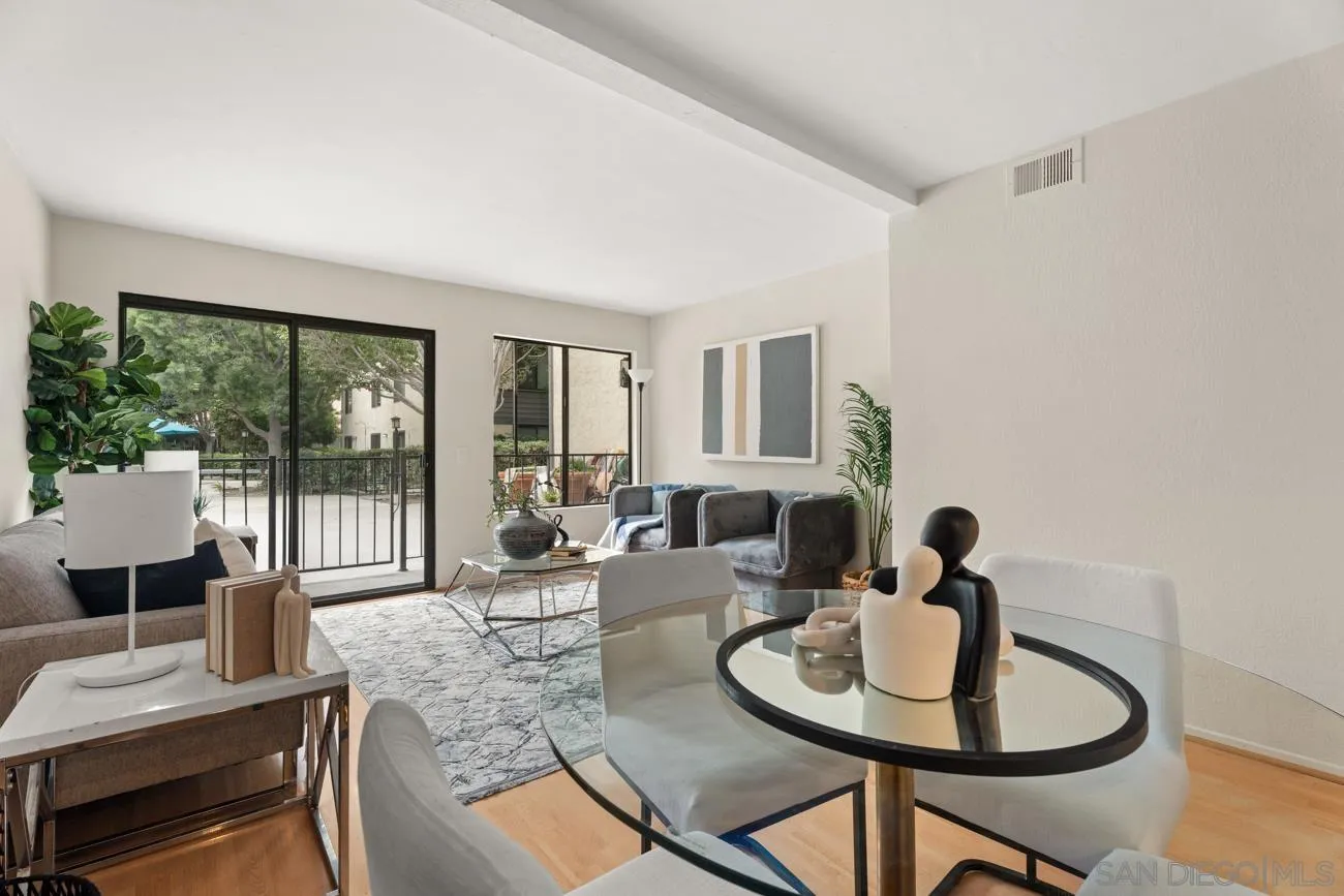 Photo #6: 260007607 Listing: Photo #6