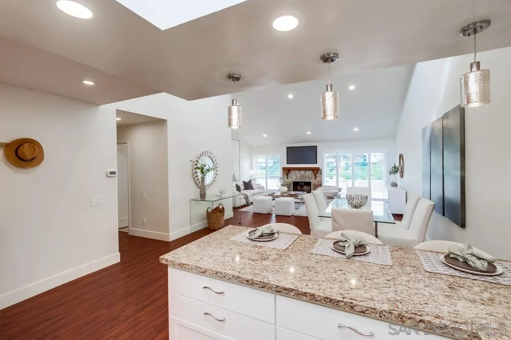 https://cdn.realtyfeed.com/cdn/127/260007609/9dba418f8701c6eae1fc4c3185605873.webp