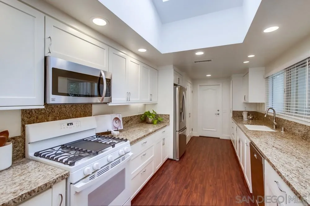 https://cdn.realtyfeed.com/cdn/127/260007609/c473dd13af3aa86f6c449e29940a1a5d.webp