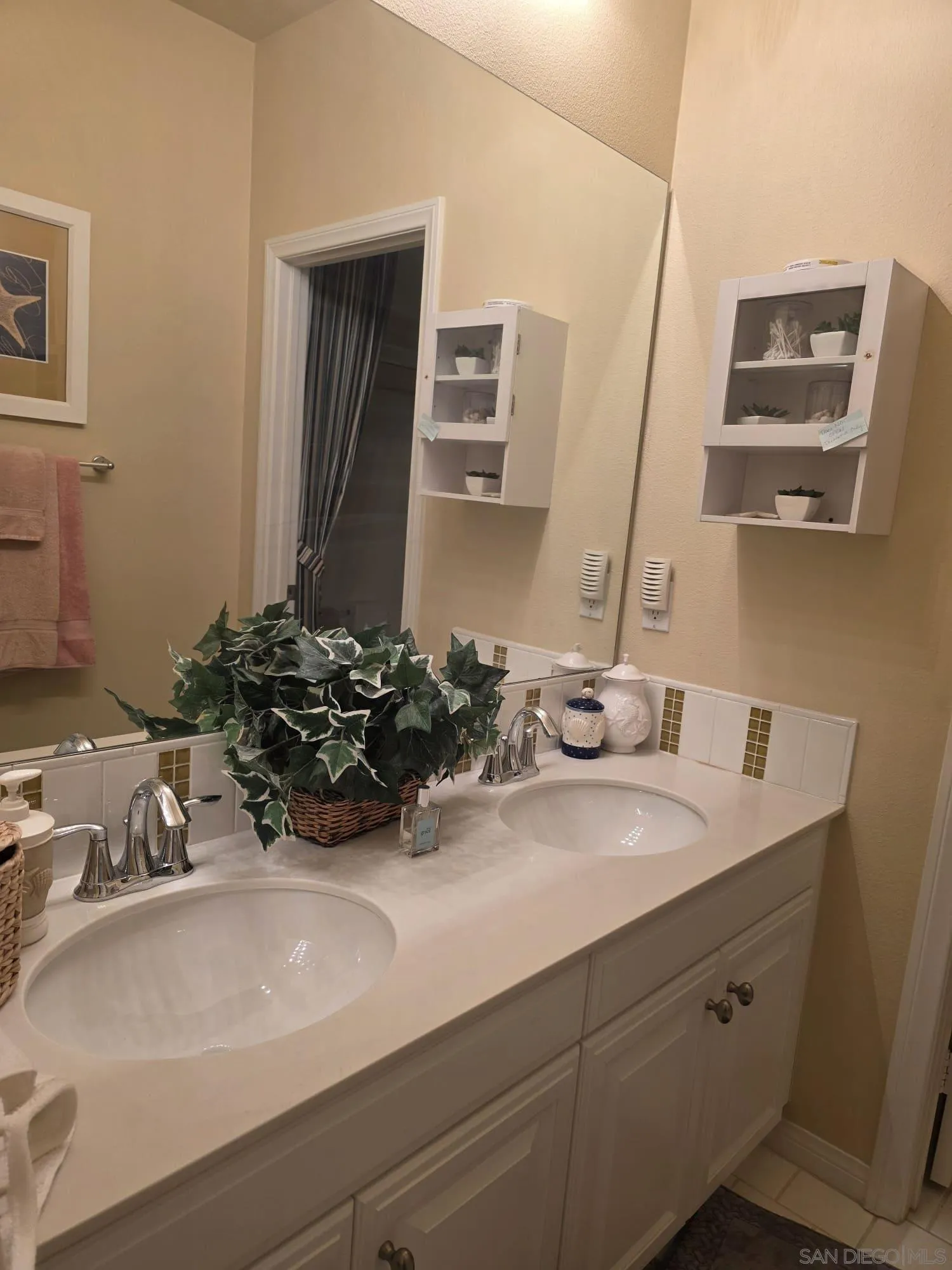 https://cdn.realtyfeed.com/cdn/127/260007610/4698fe80f72e69ca315fa7aa60147fbe.webp