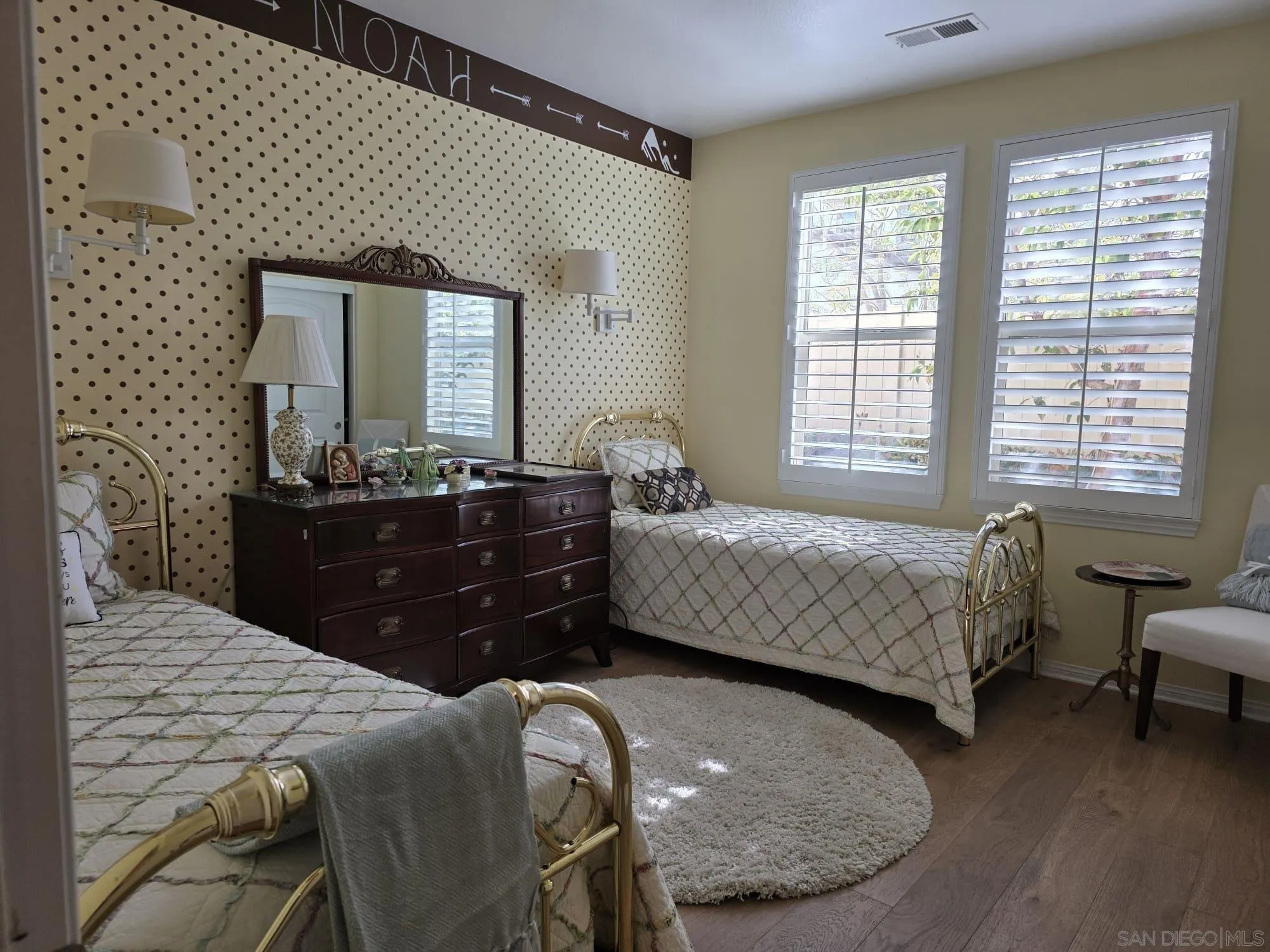 https://cdn.realtyfeed.com/cdn/127/260007610/46a25ada45c5b2ba6df87b199d548f61.webp