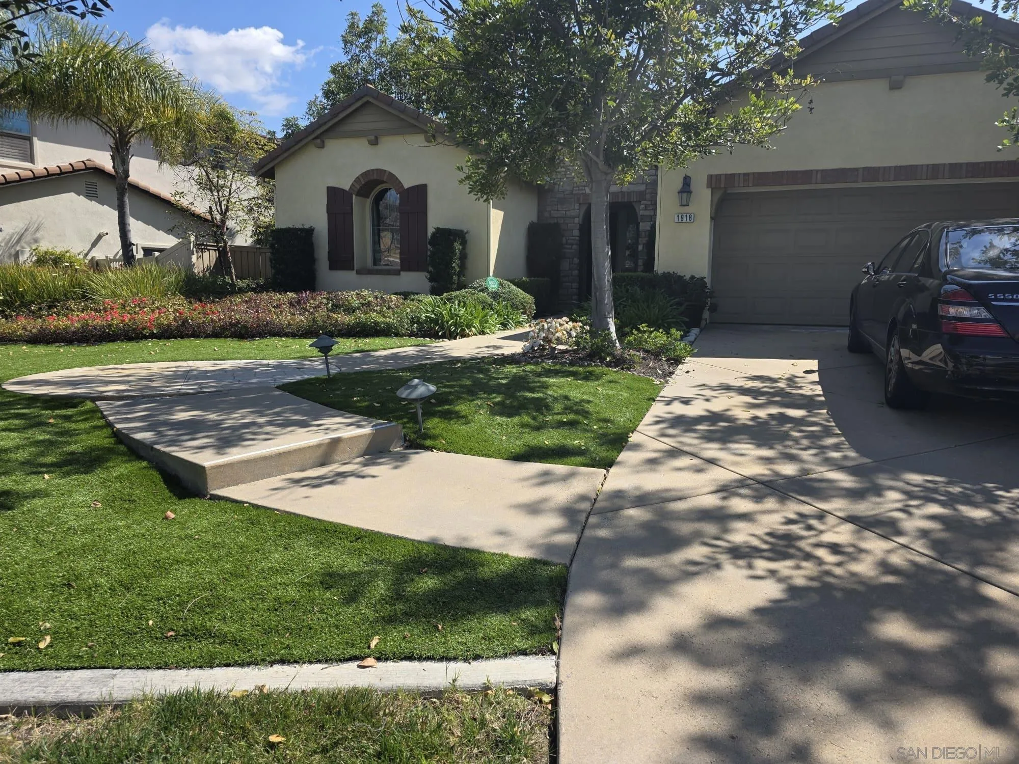 https://cdn.realtyfeed.com/cdn/127/260007610/8eccc7eb3439523306b00a4402259bd9.webp