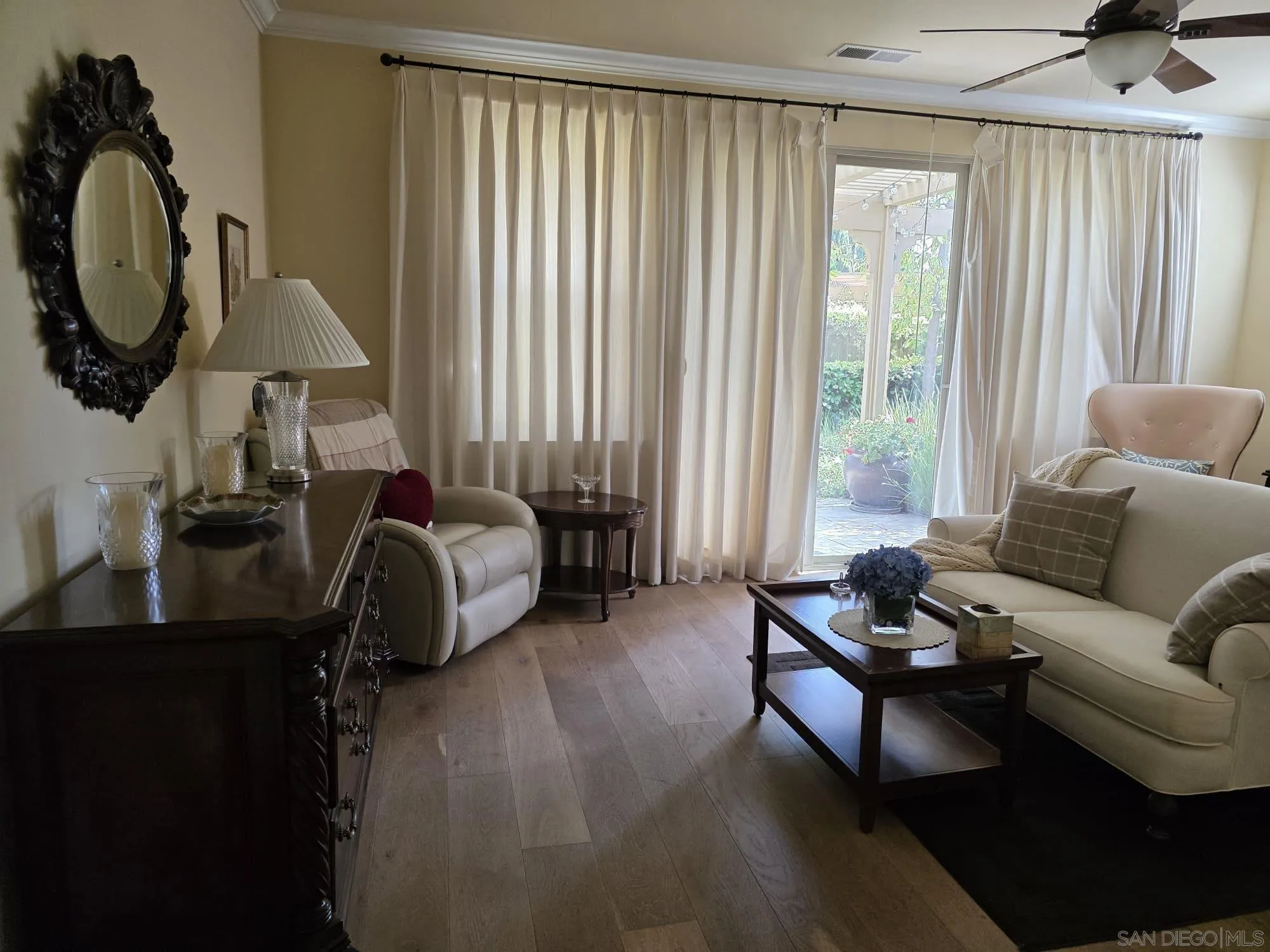 https://cdn.realtyfeed.com/cdn/127/260007610/b2e7f9ae640d309b939ea456f6671fe4.webp