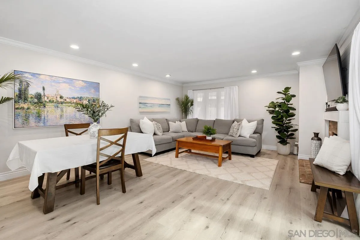 https://cdn.realtyfeed.com/cdn/127/260007611/483d0d134890ca9adca05ef8f85d9200.webp