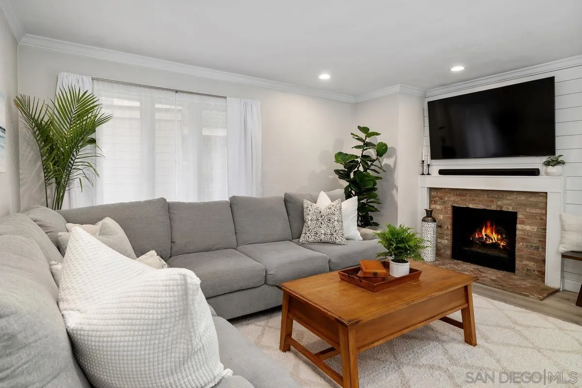 https://cdn.realtyfeed.com/cdn/127/260007611/faf4d457488e1fb8e5054827b4ebaf35.webp