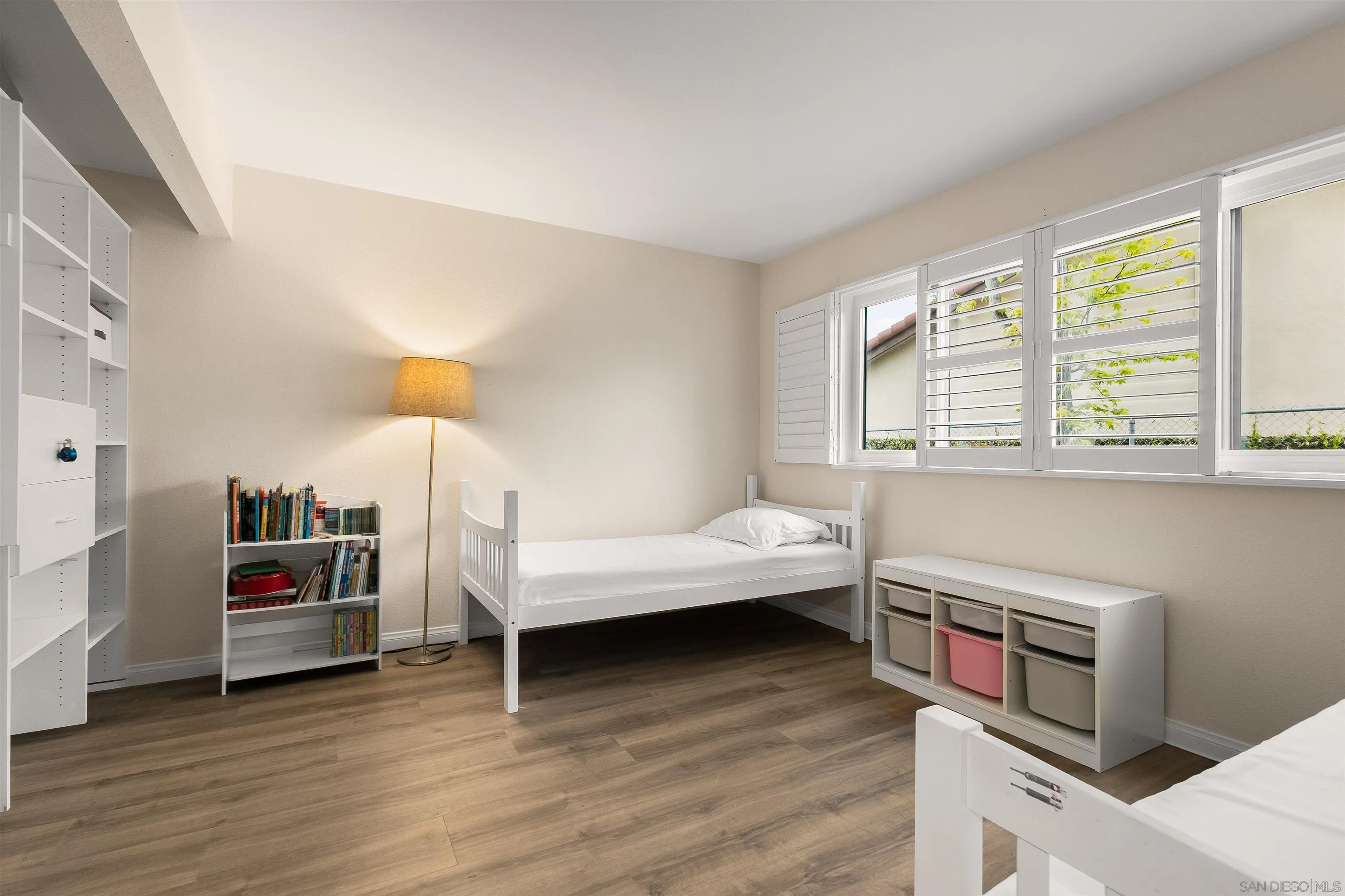 https://cdn.realtyfeed.com/cdn/127/260007612/659110ccc8b67015a27bdaf4fc3132a8.webp