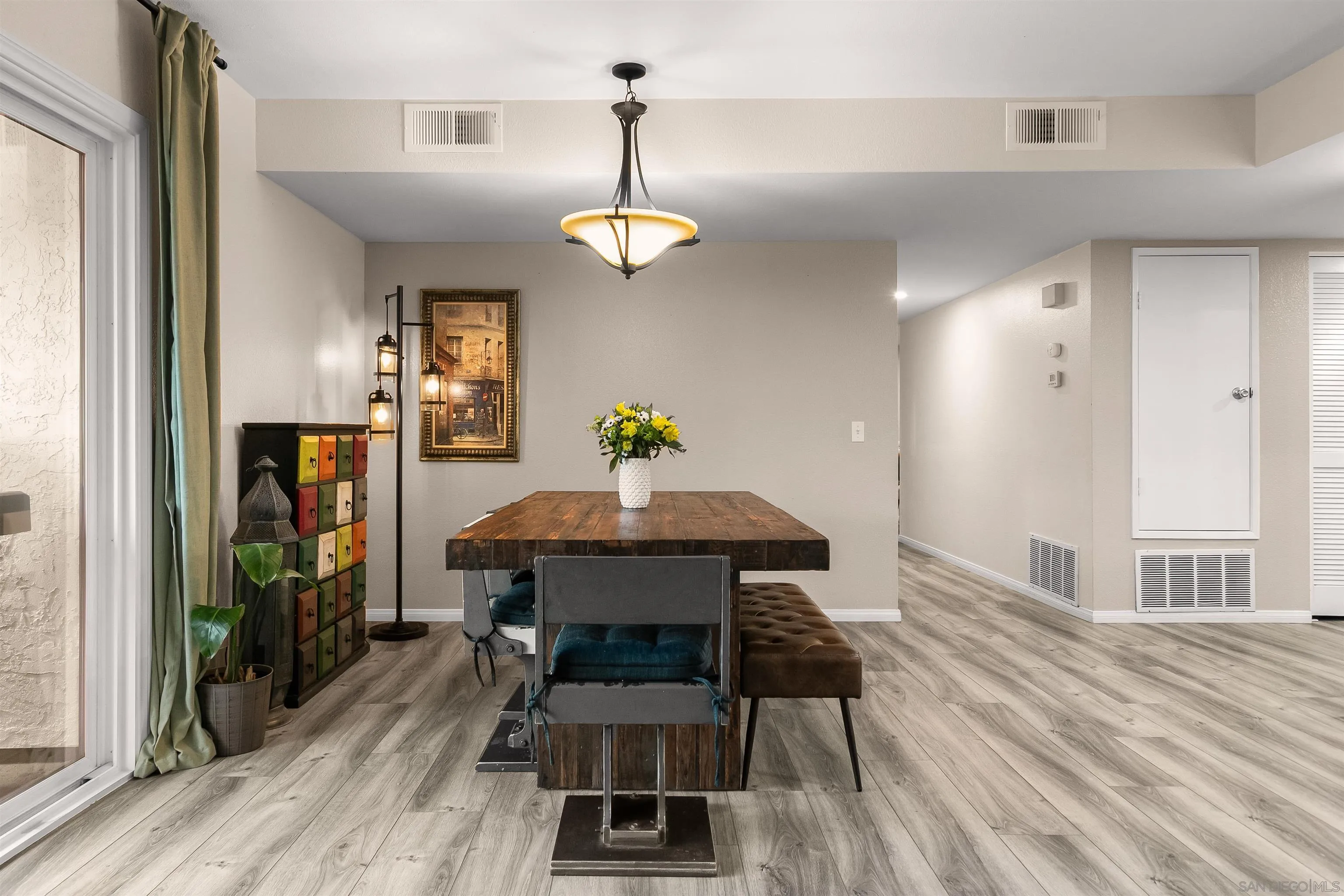 https://cdn.realtyfeed.com/cdn/127/260007612/84755ace5077709cd6f06b421346ef45.webp